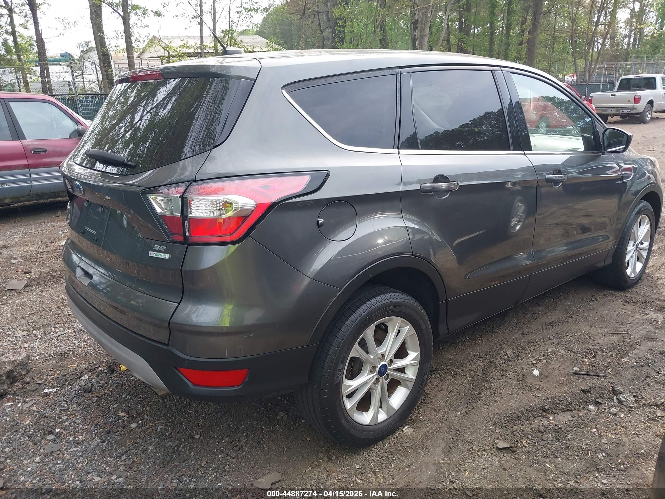 FORD ESCAPE image 4