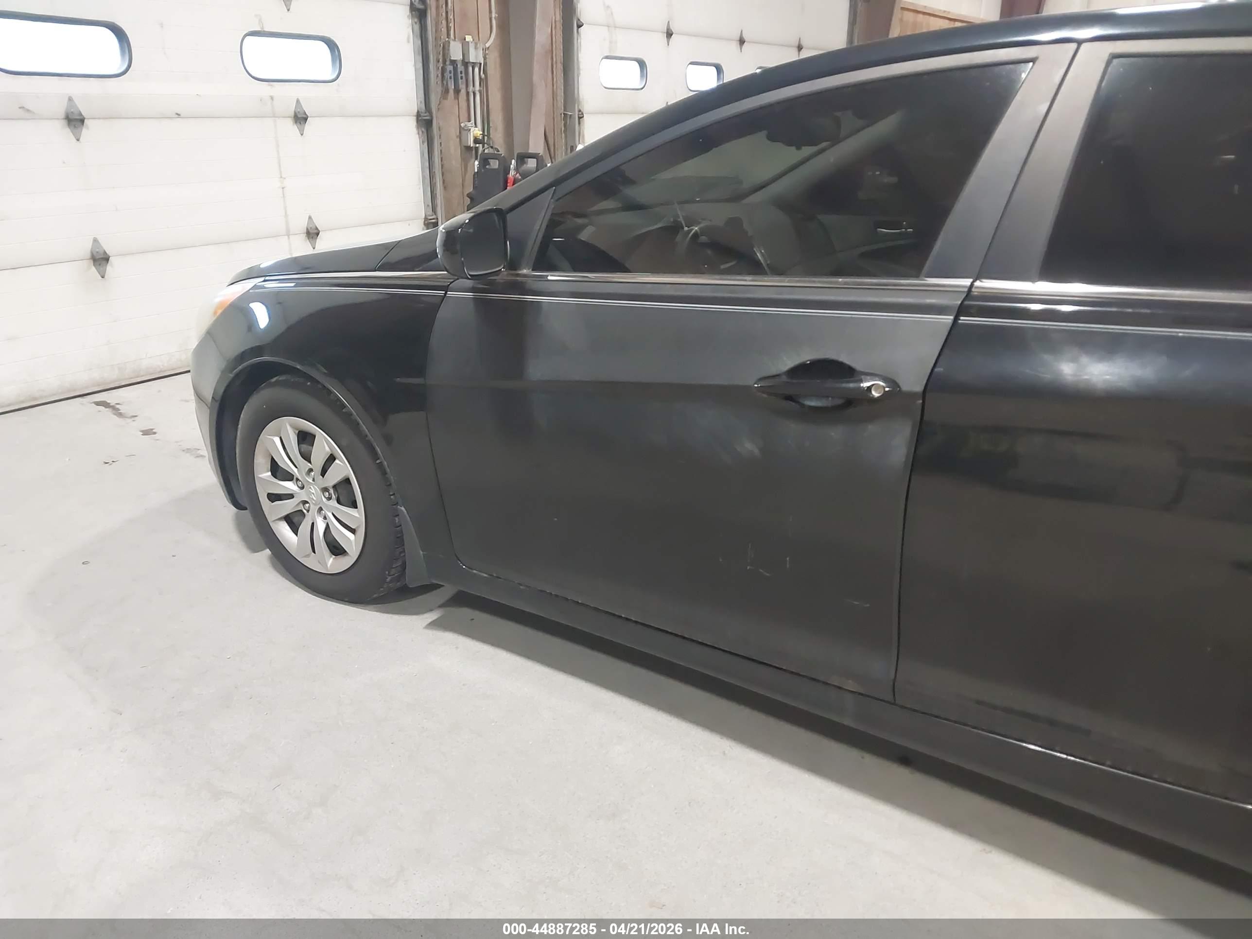 HYUNDAI SONATA image 6