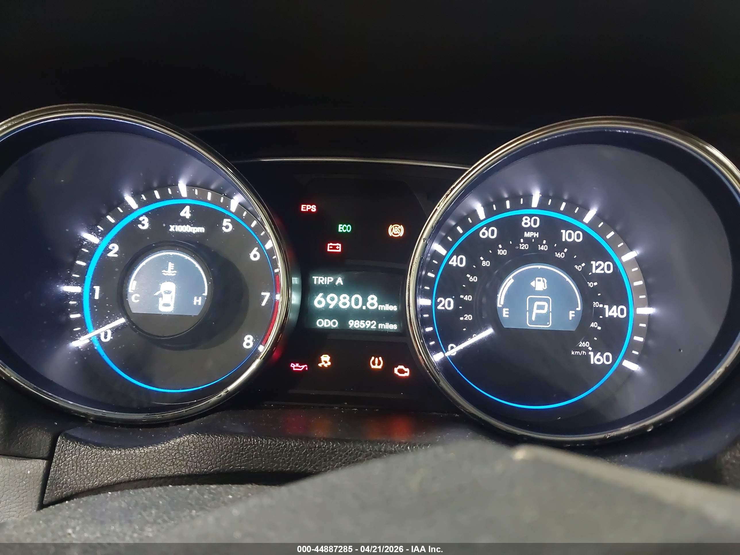 HYUNDAI SONATA image 7