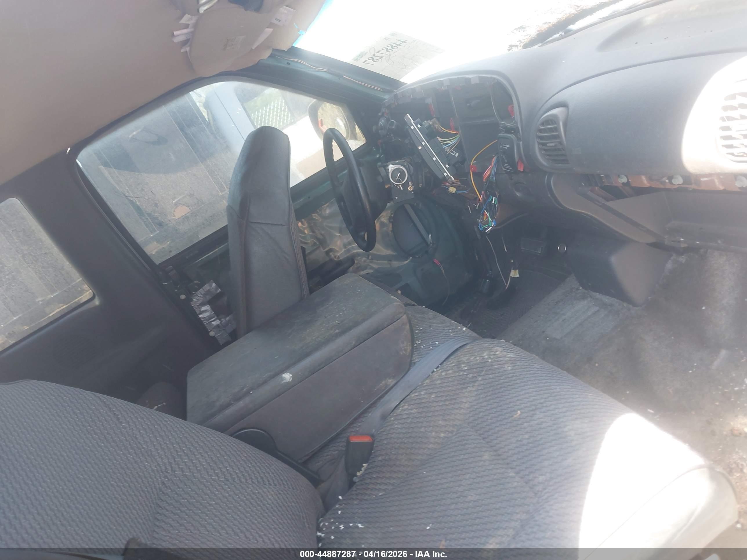 DODGE RAM image 5