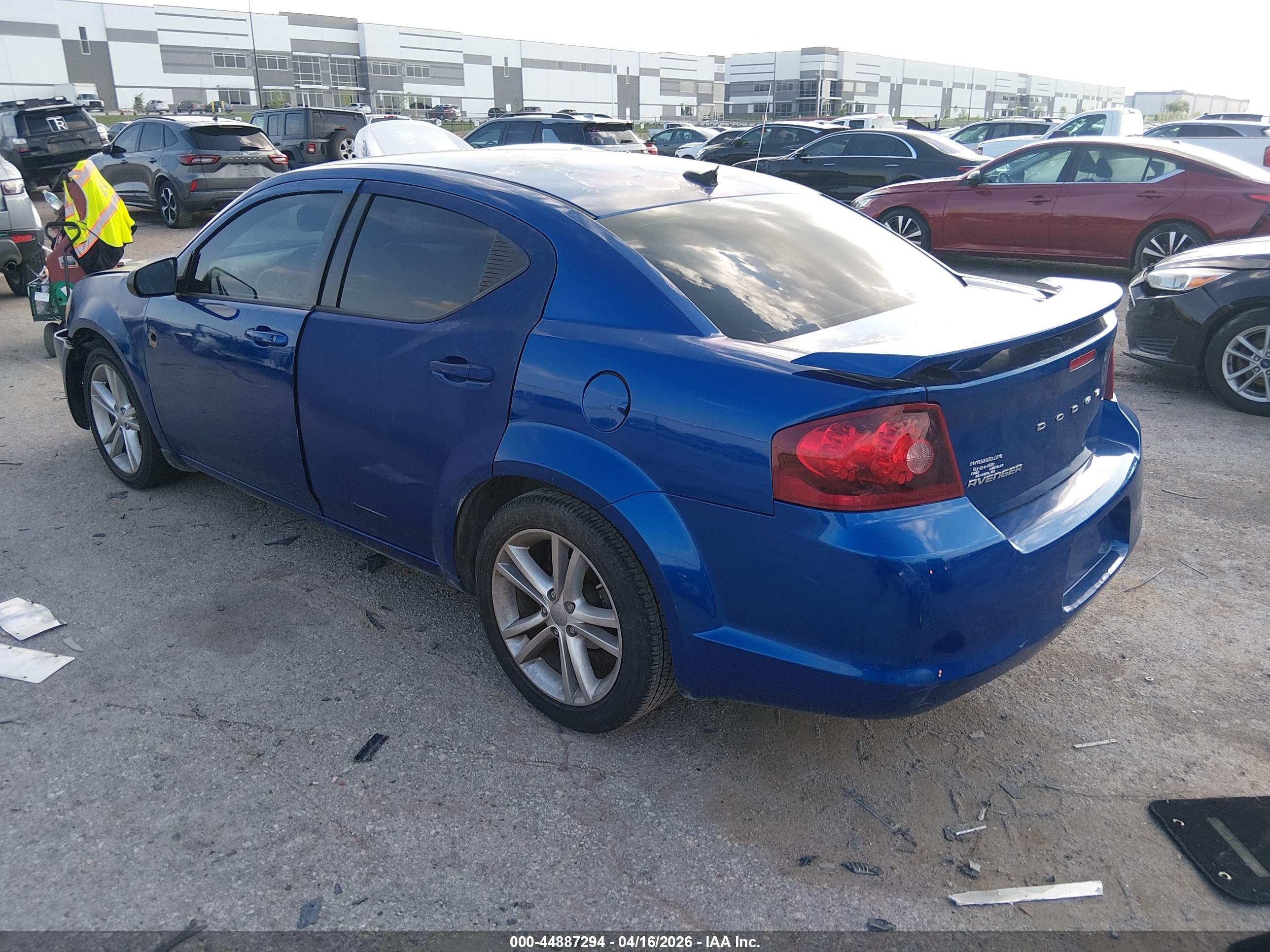 DODGE AVENGER image 3