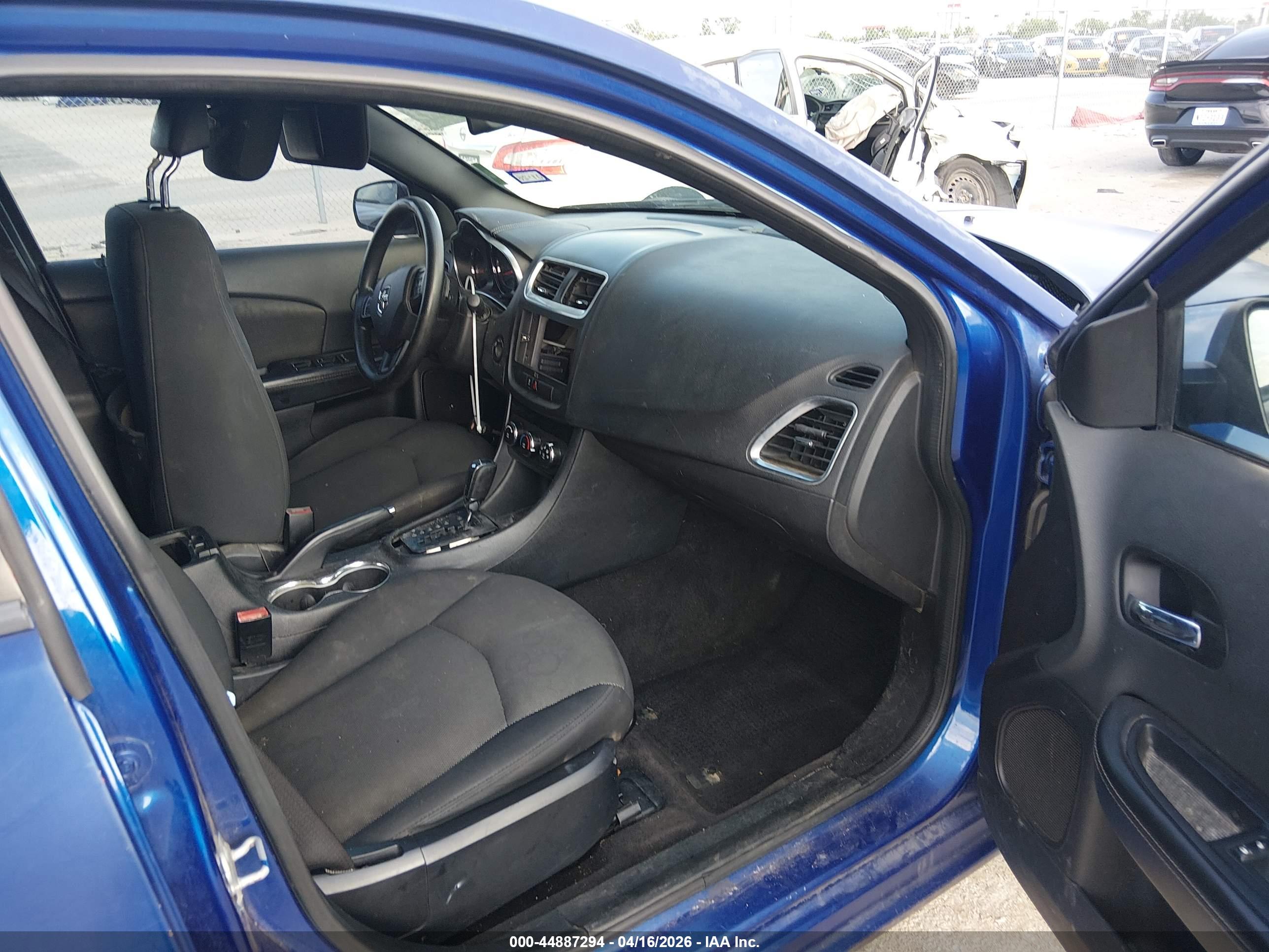 DODGE AVENGER image 5