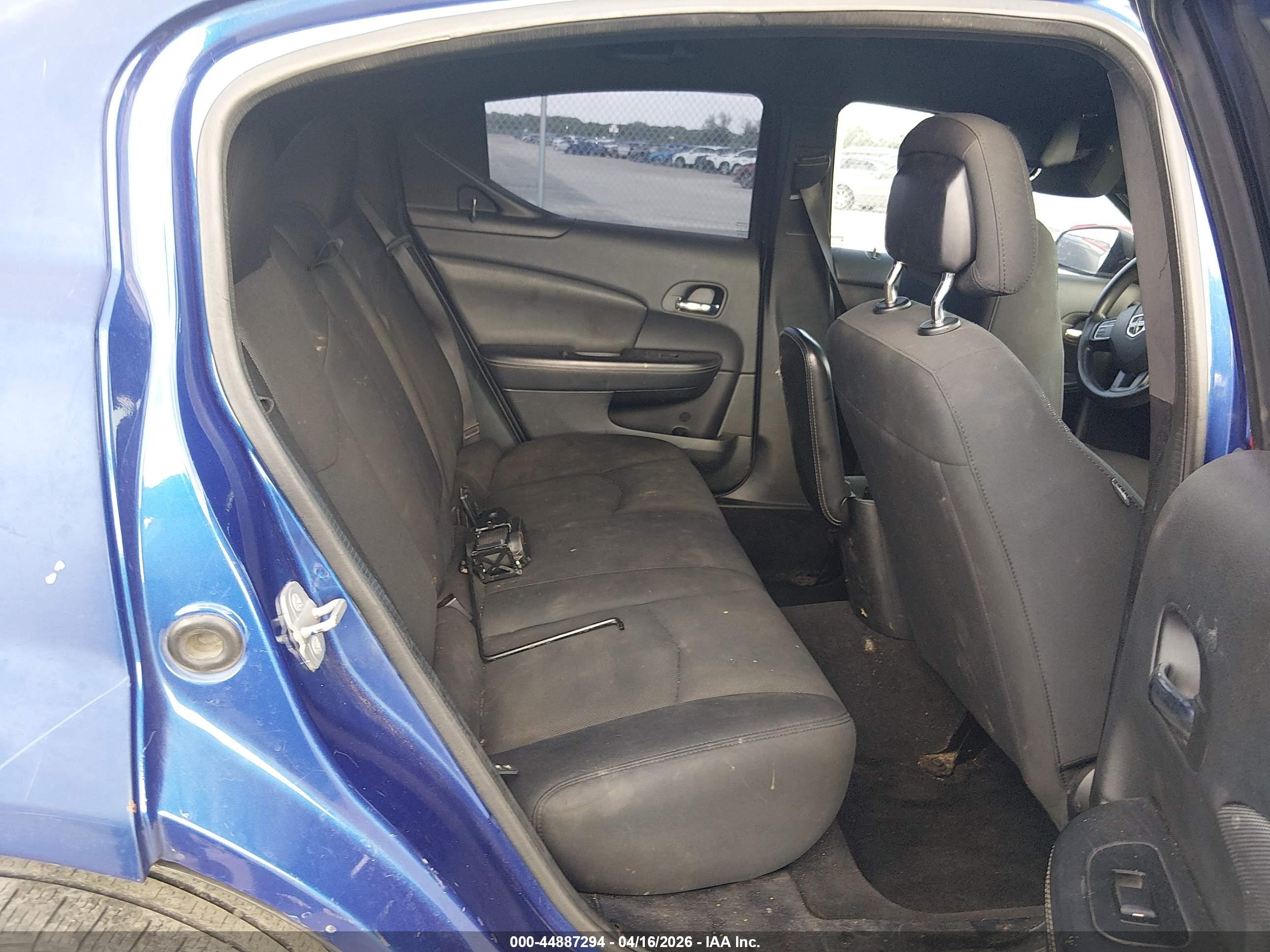 DODGE AVENGER image 8