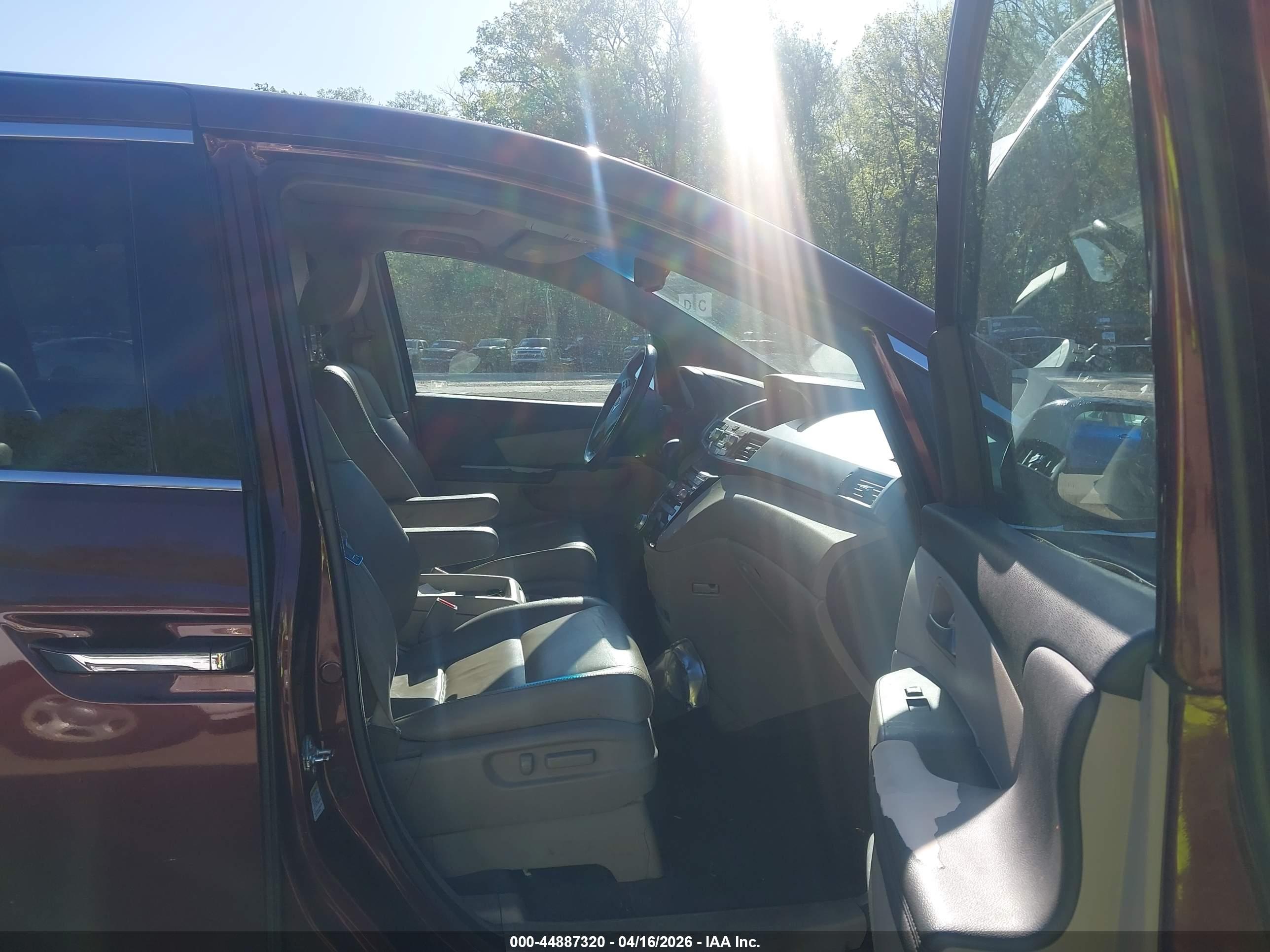 HONDA ODYSSEY image 5