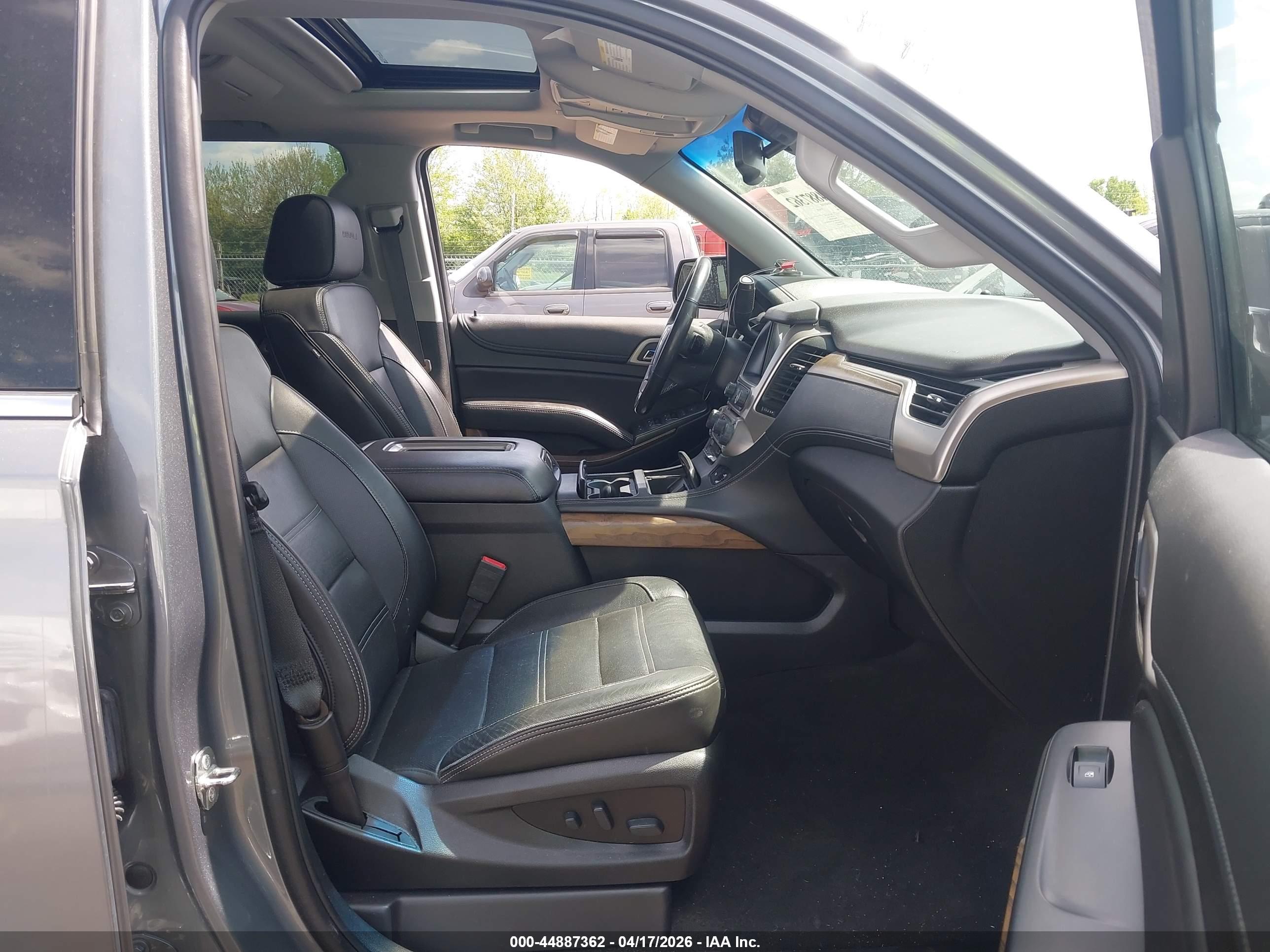 GMC YUKON image 5