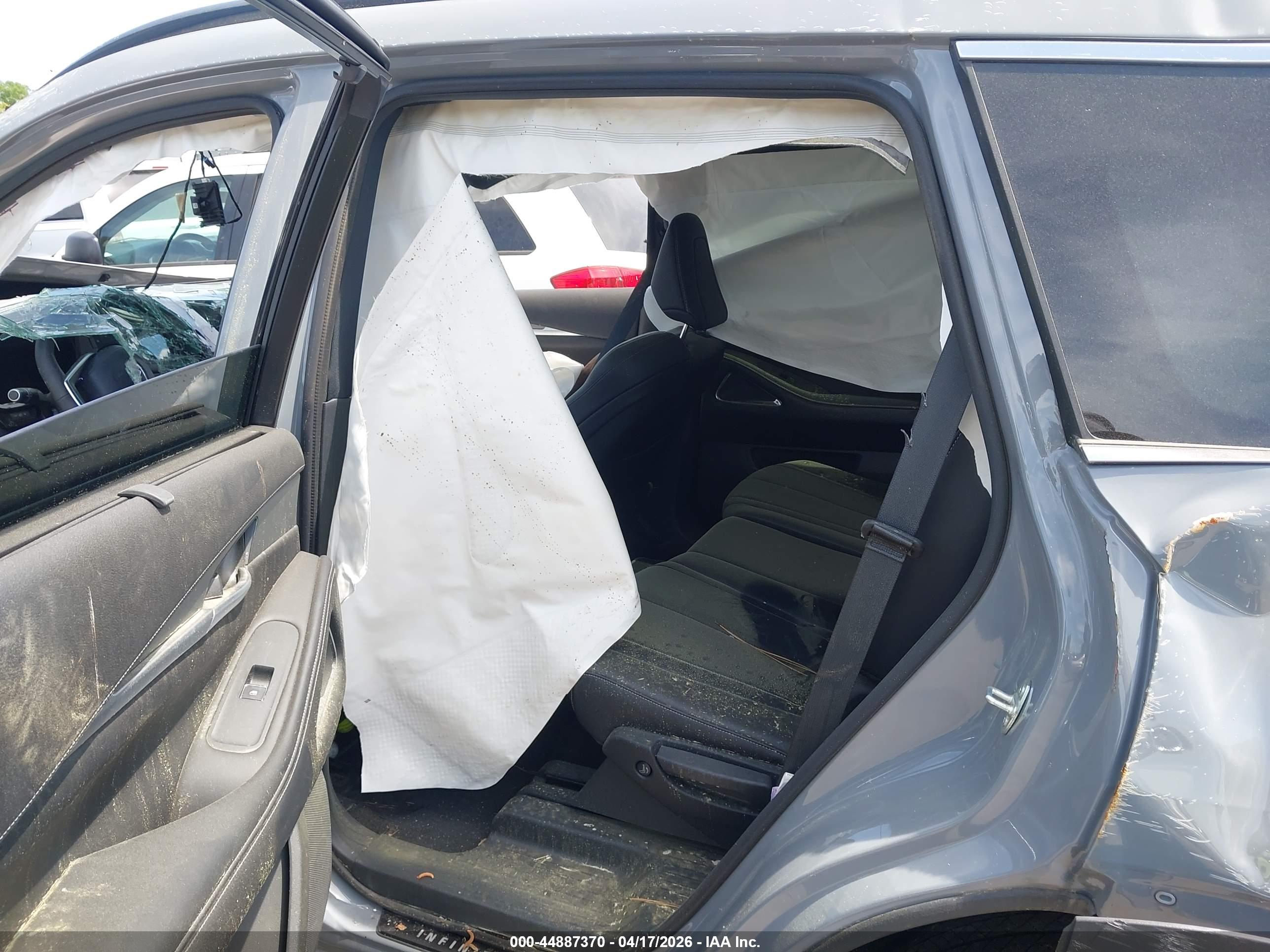 INFINITI QX60 image 8