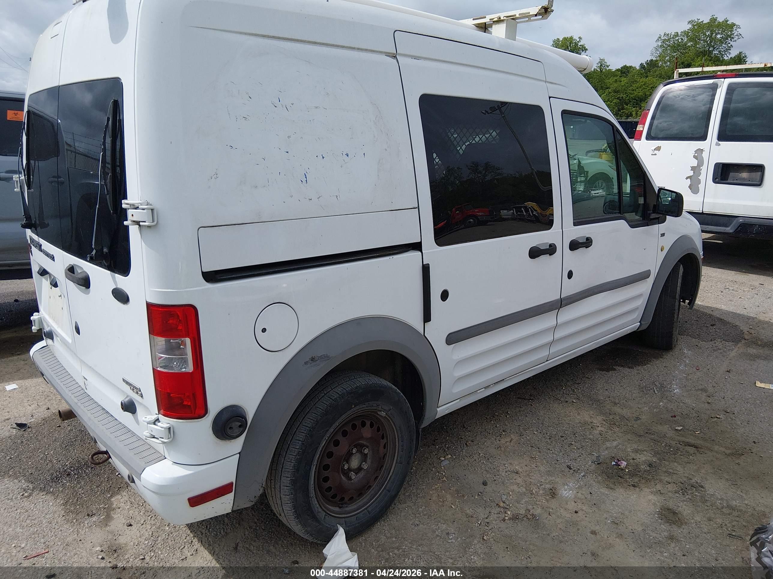FORD TRANSIT image 4
