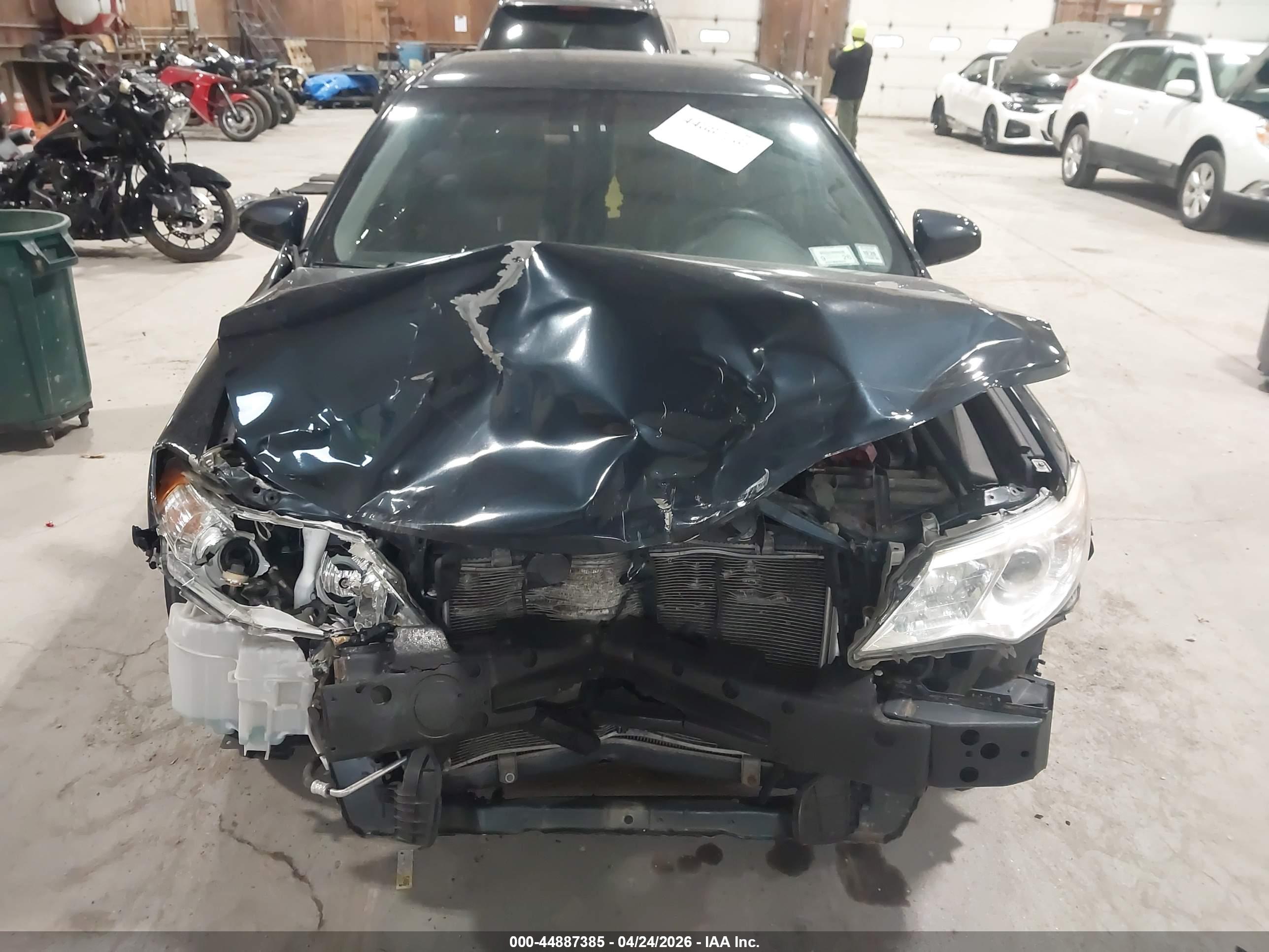 TOYOTA CAMRY image 6