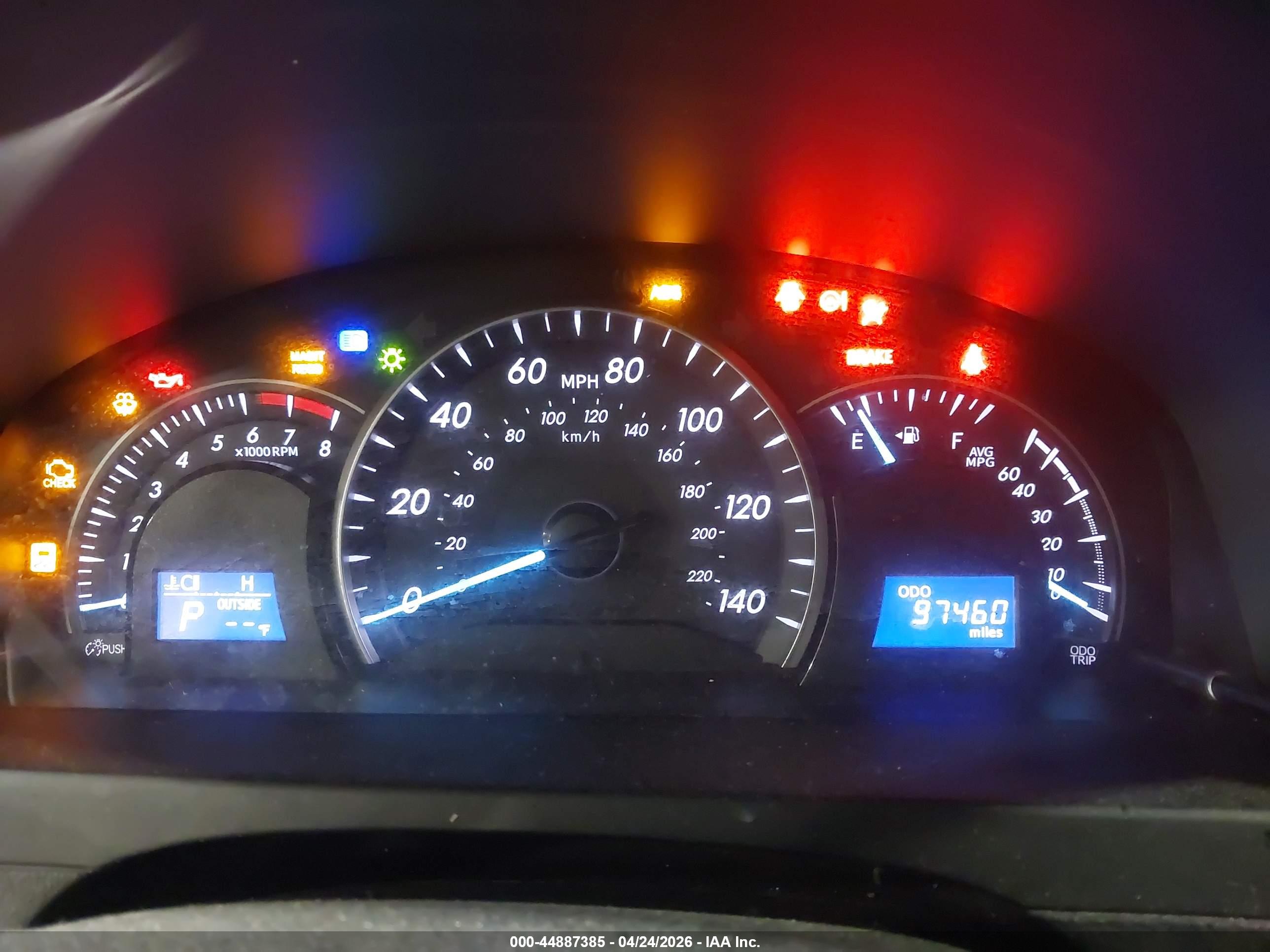 TOYOTA CAMRY image 7