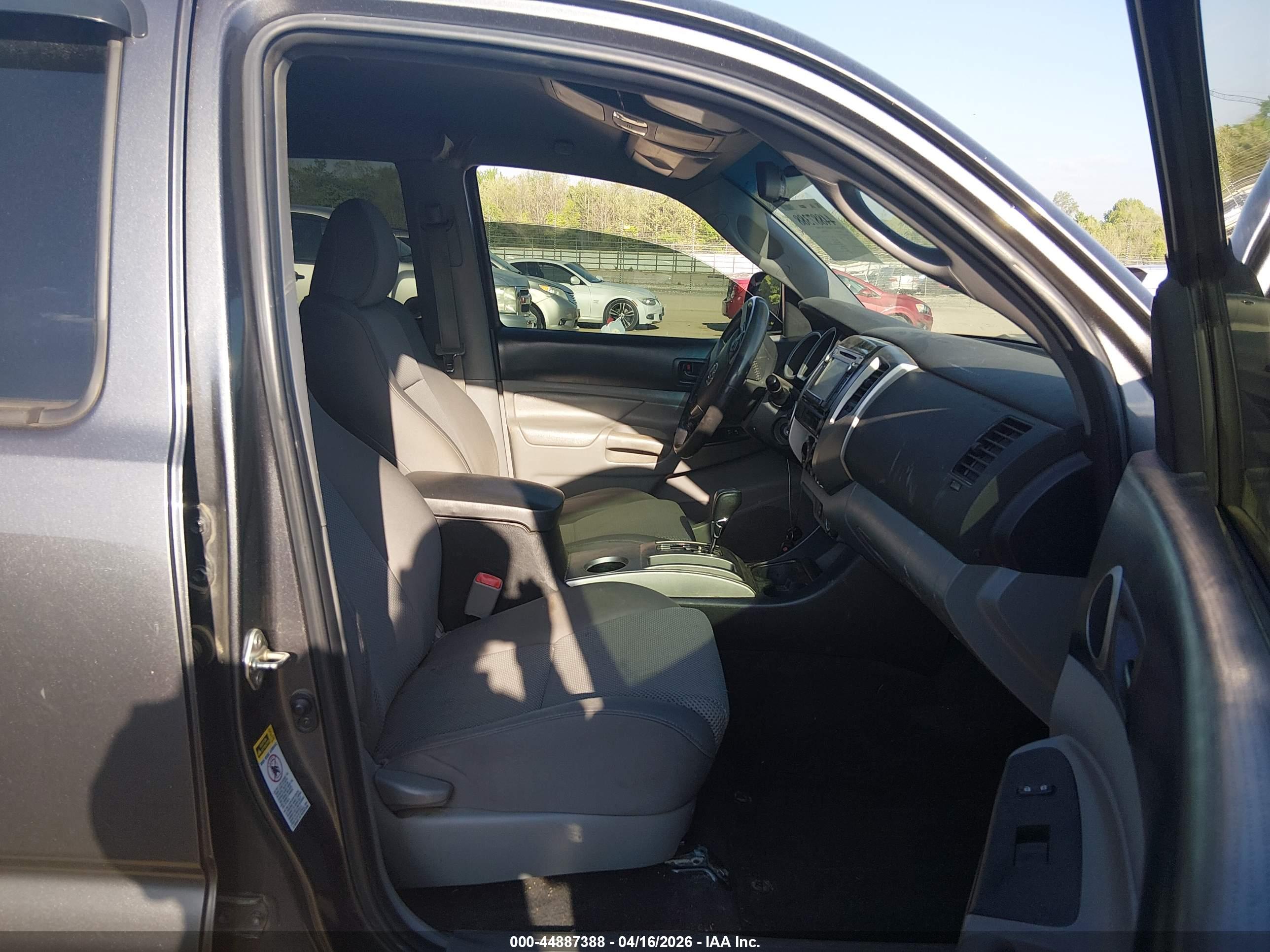 TOYOTA TACOMA image 5