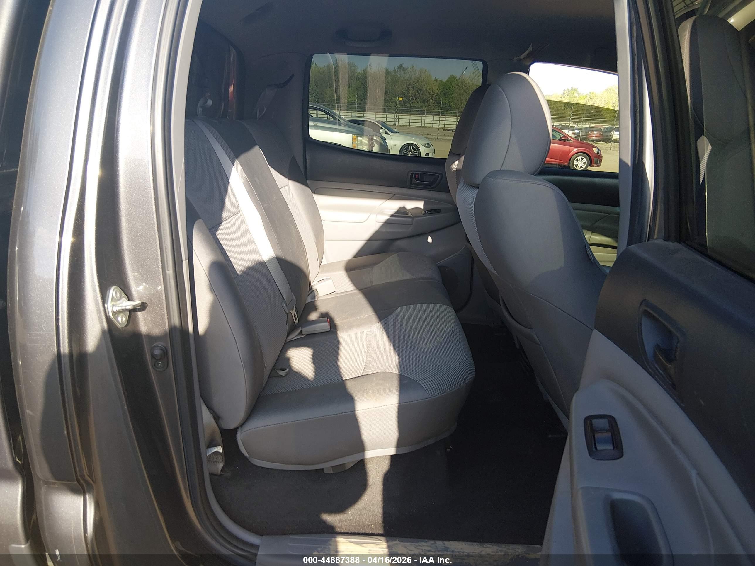 TOYOTA TACOMA image 8