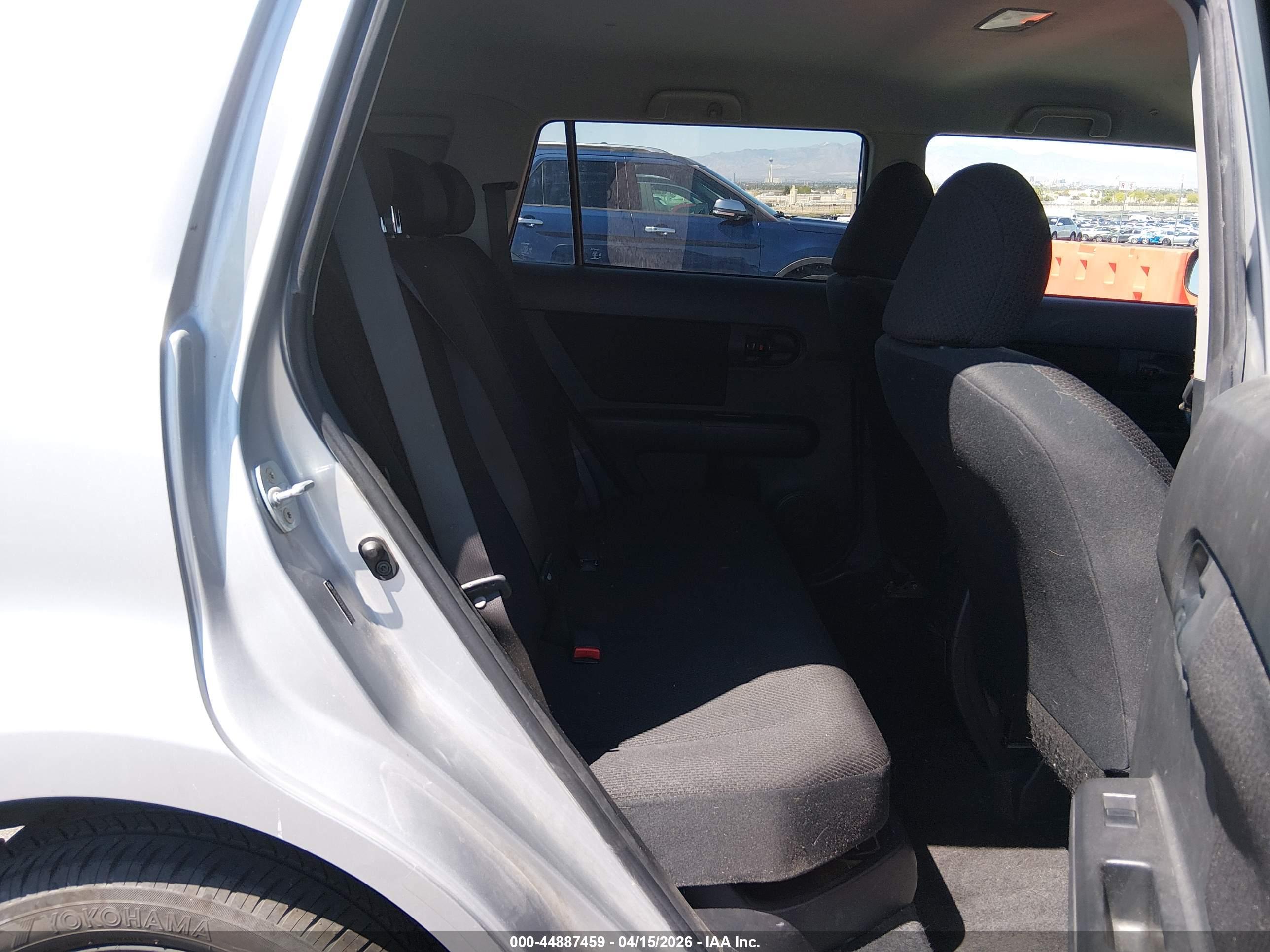 SCION XB image 8