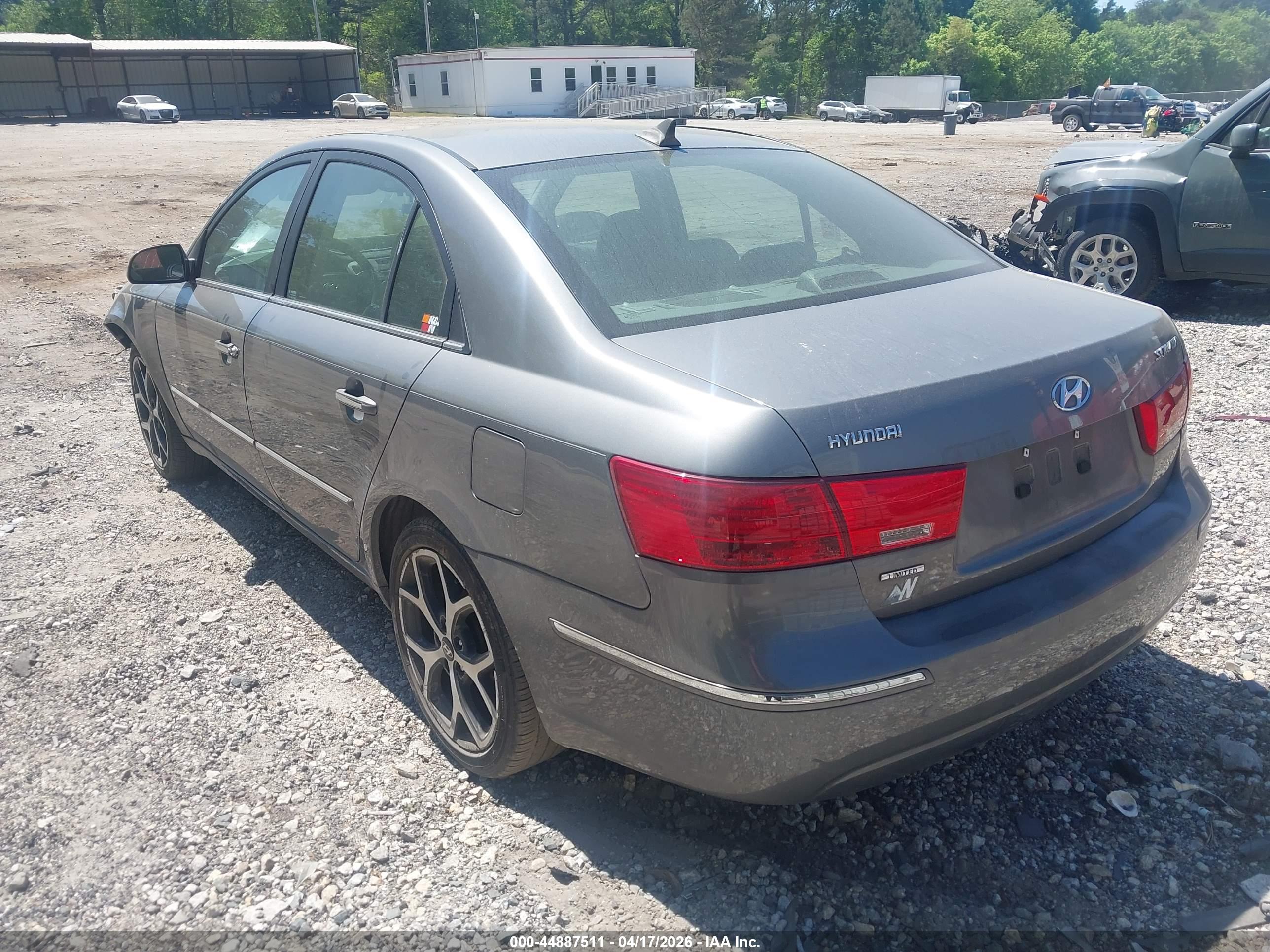 HYUNDAI SONATA image 3