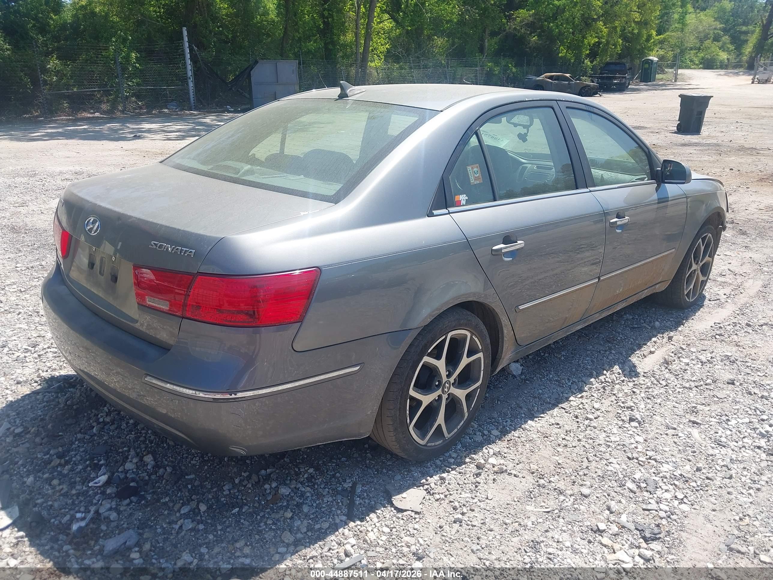HYUNDAI SONATA image 4