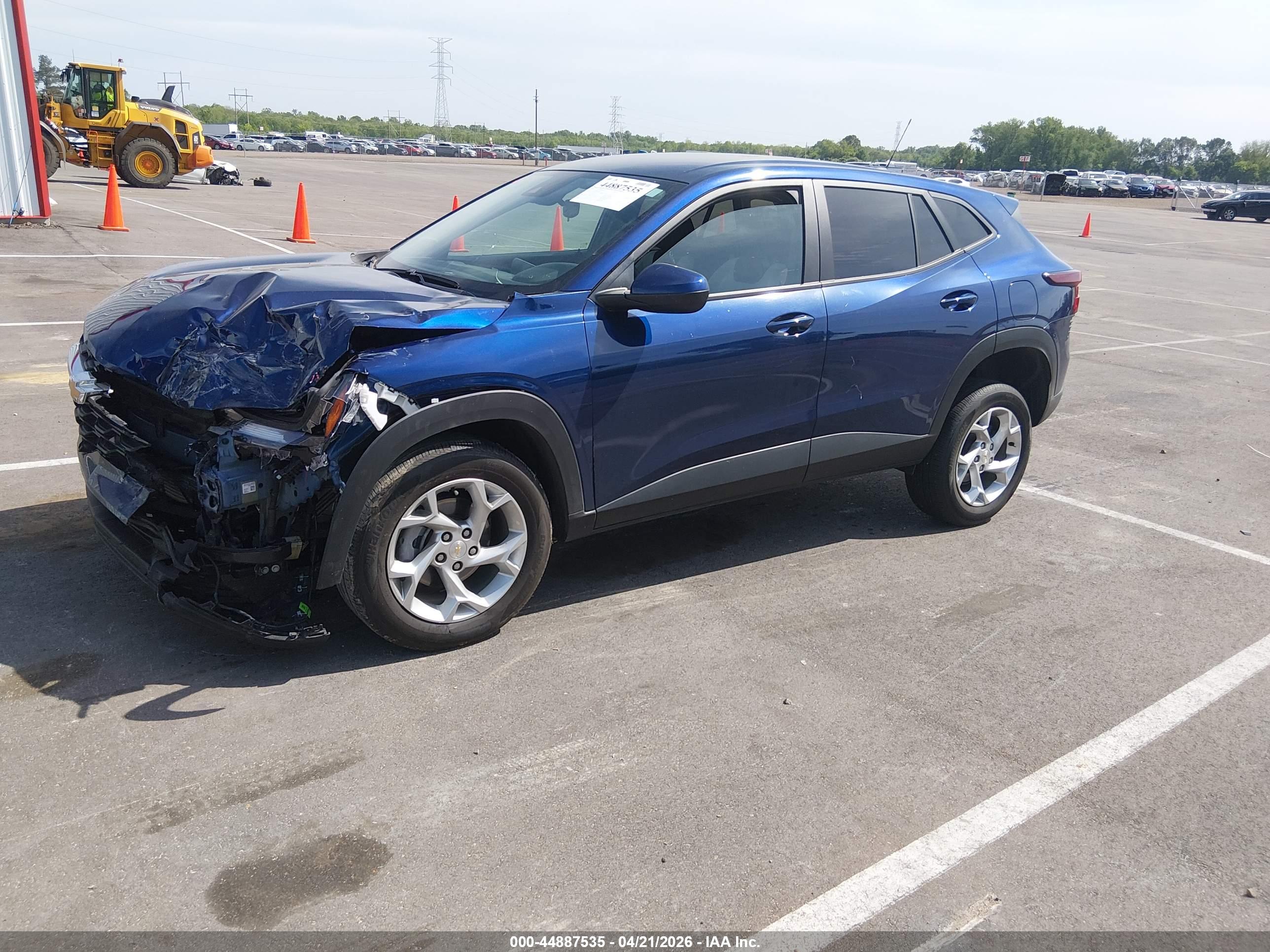 CHEVROLET TRAX image 2