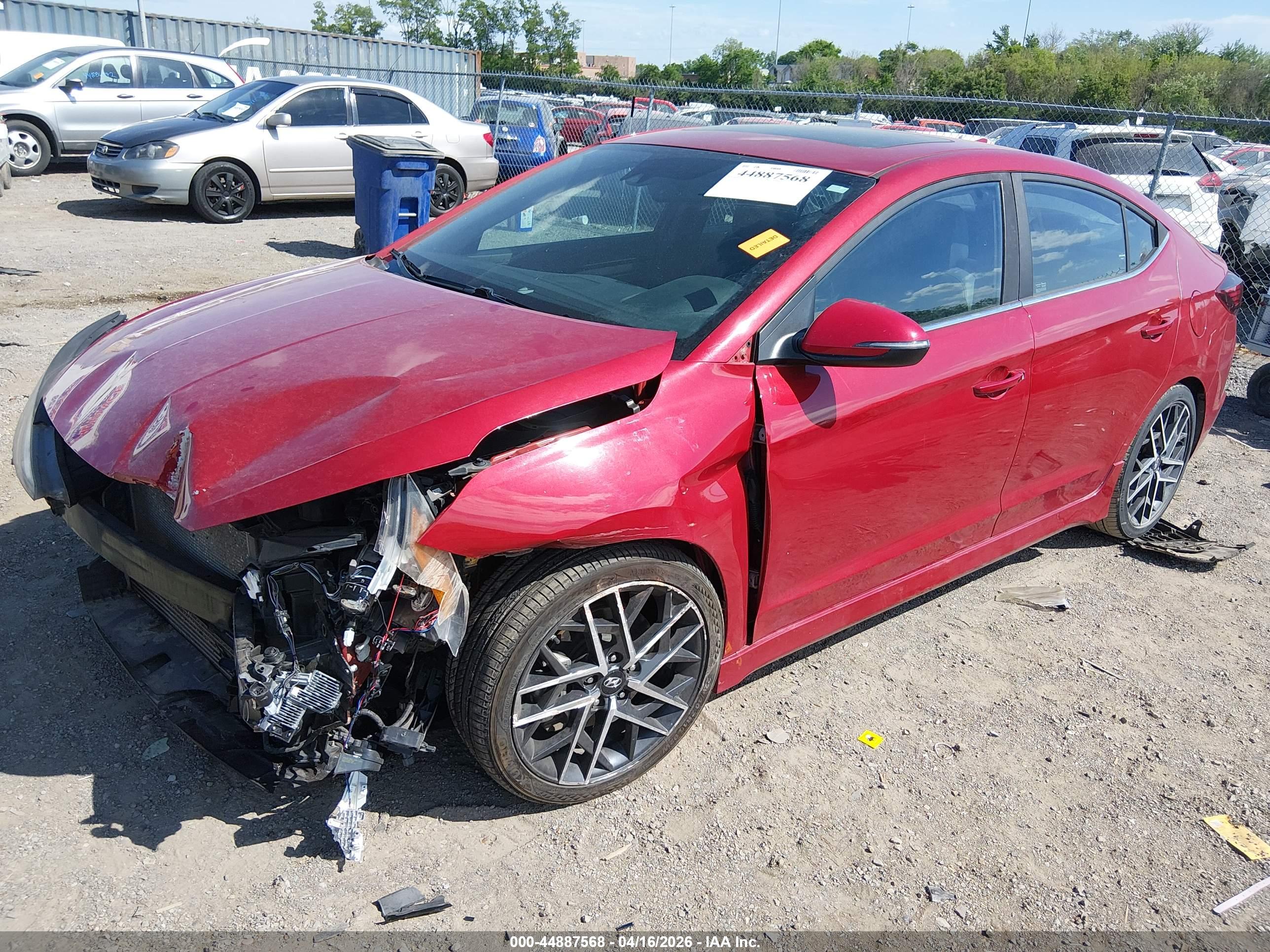 HYUNDAI ELANTRA image 2
