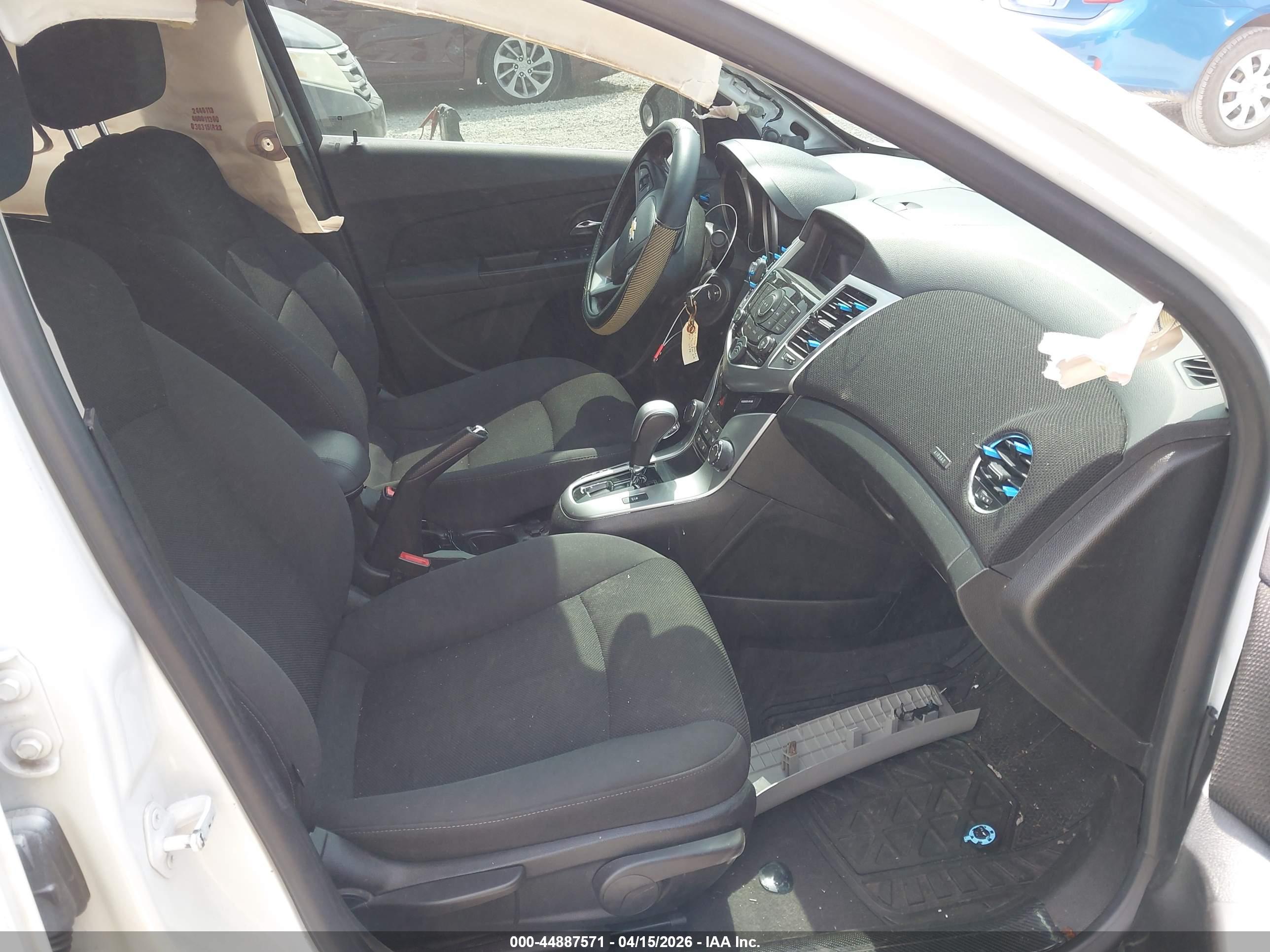 CHEVROLET CRUZE image 5