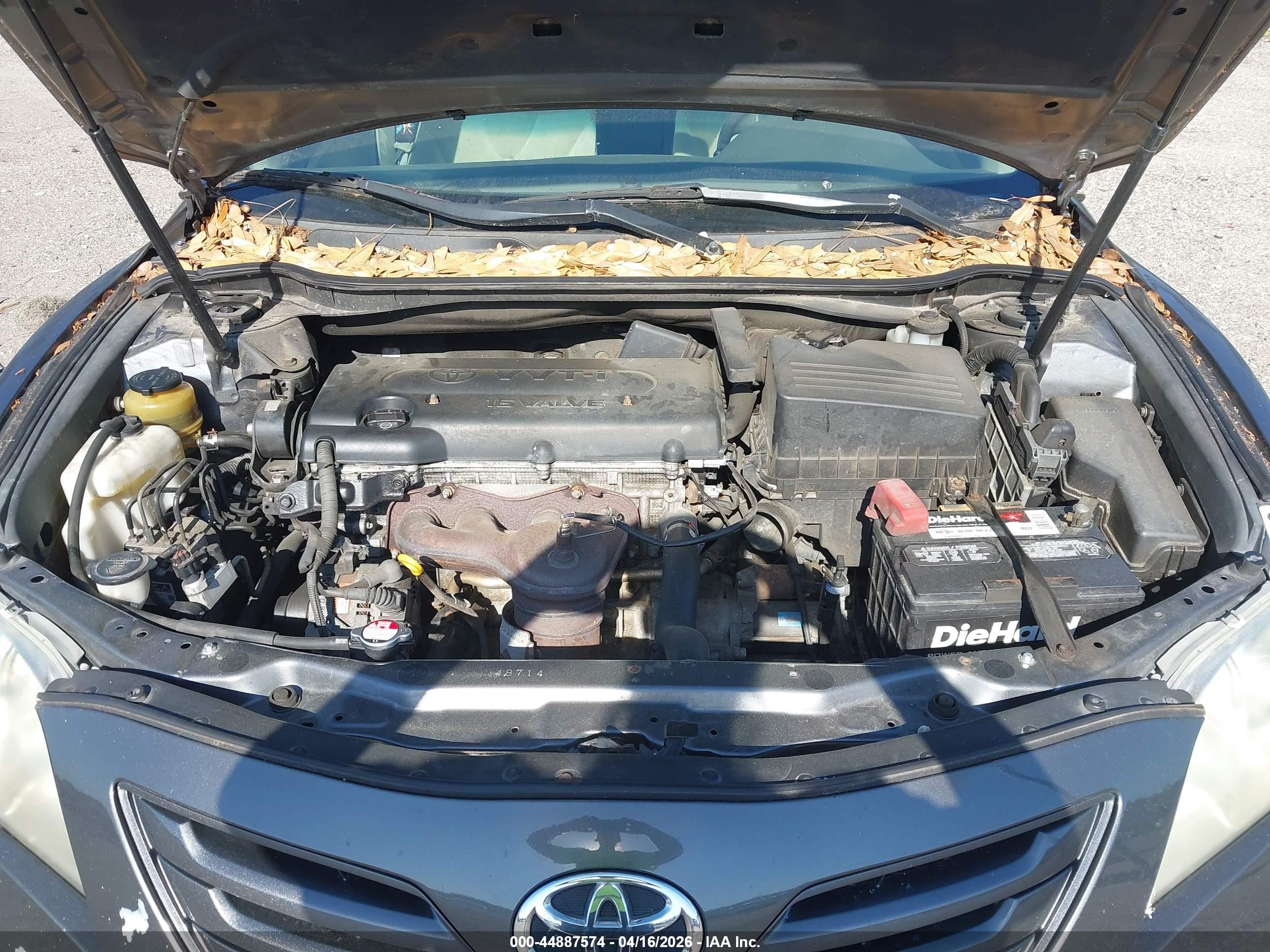TOYOTA CAMRY image 10