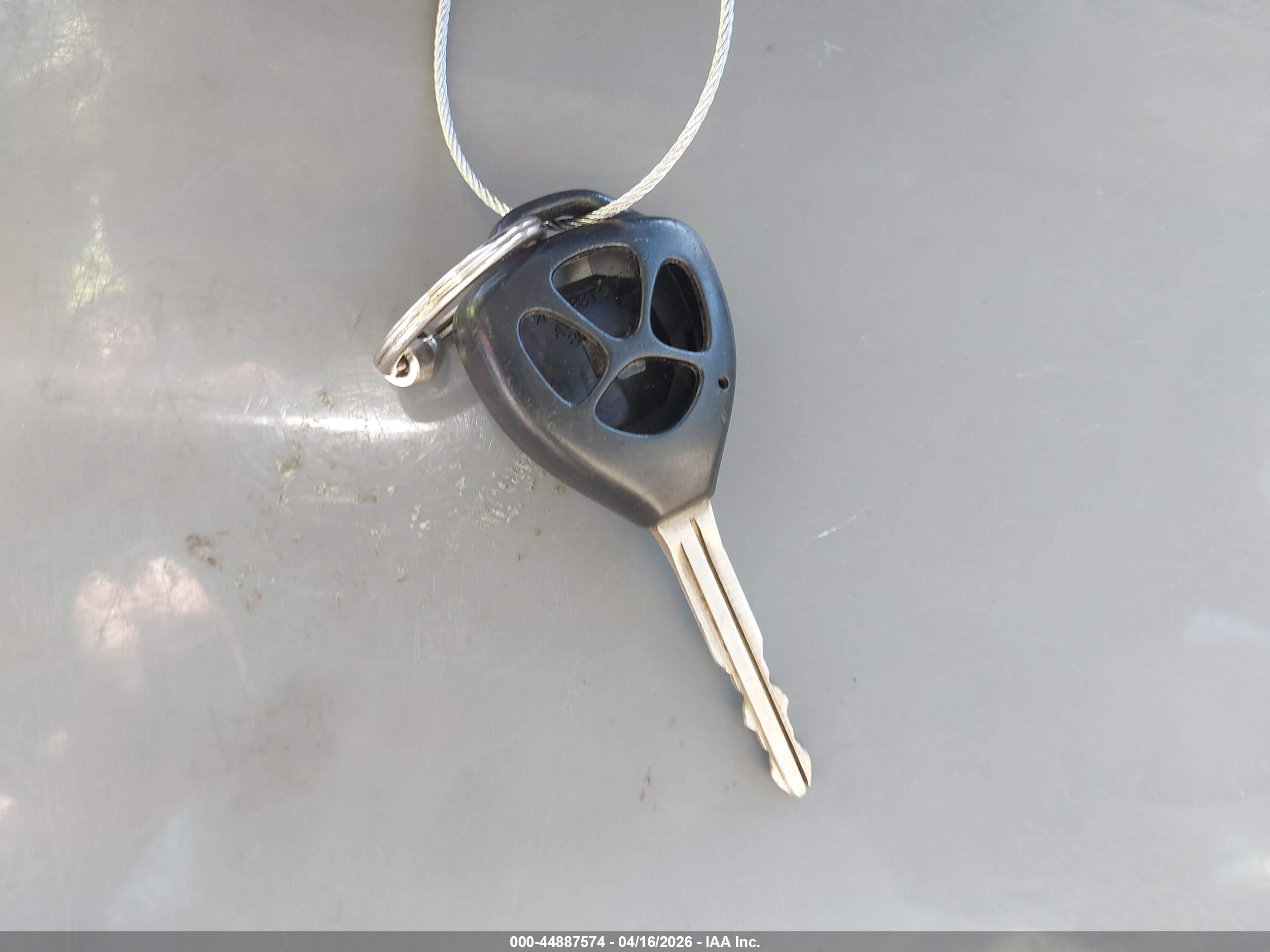 TOYOTA CAMRY image 11