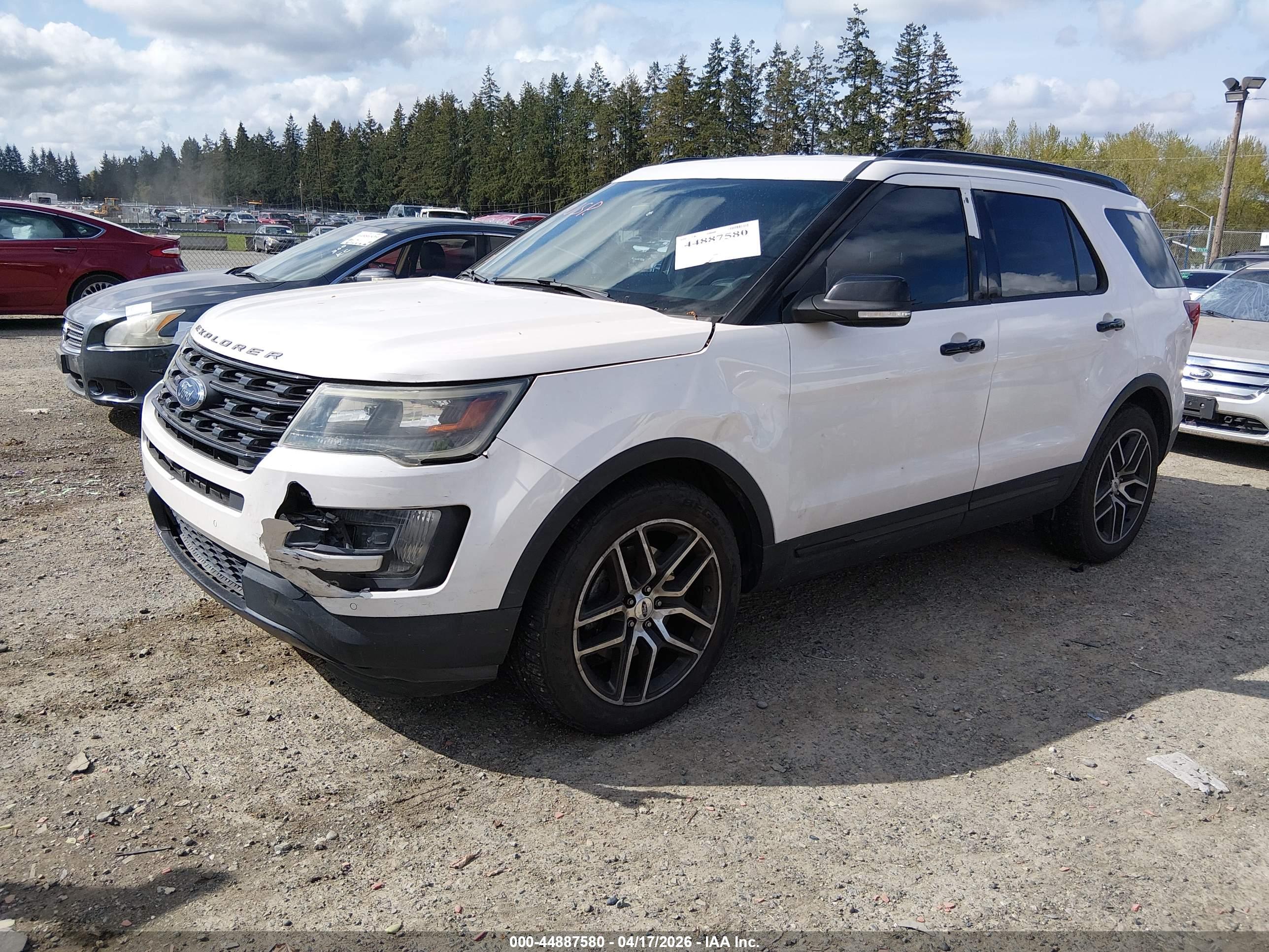 FORD EXPLORER image 2