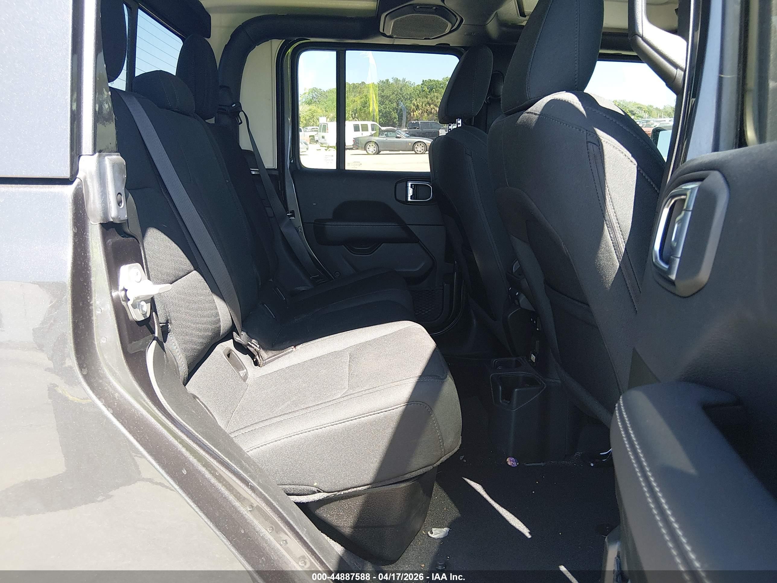 JEEP GLADIATOR image 8