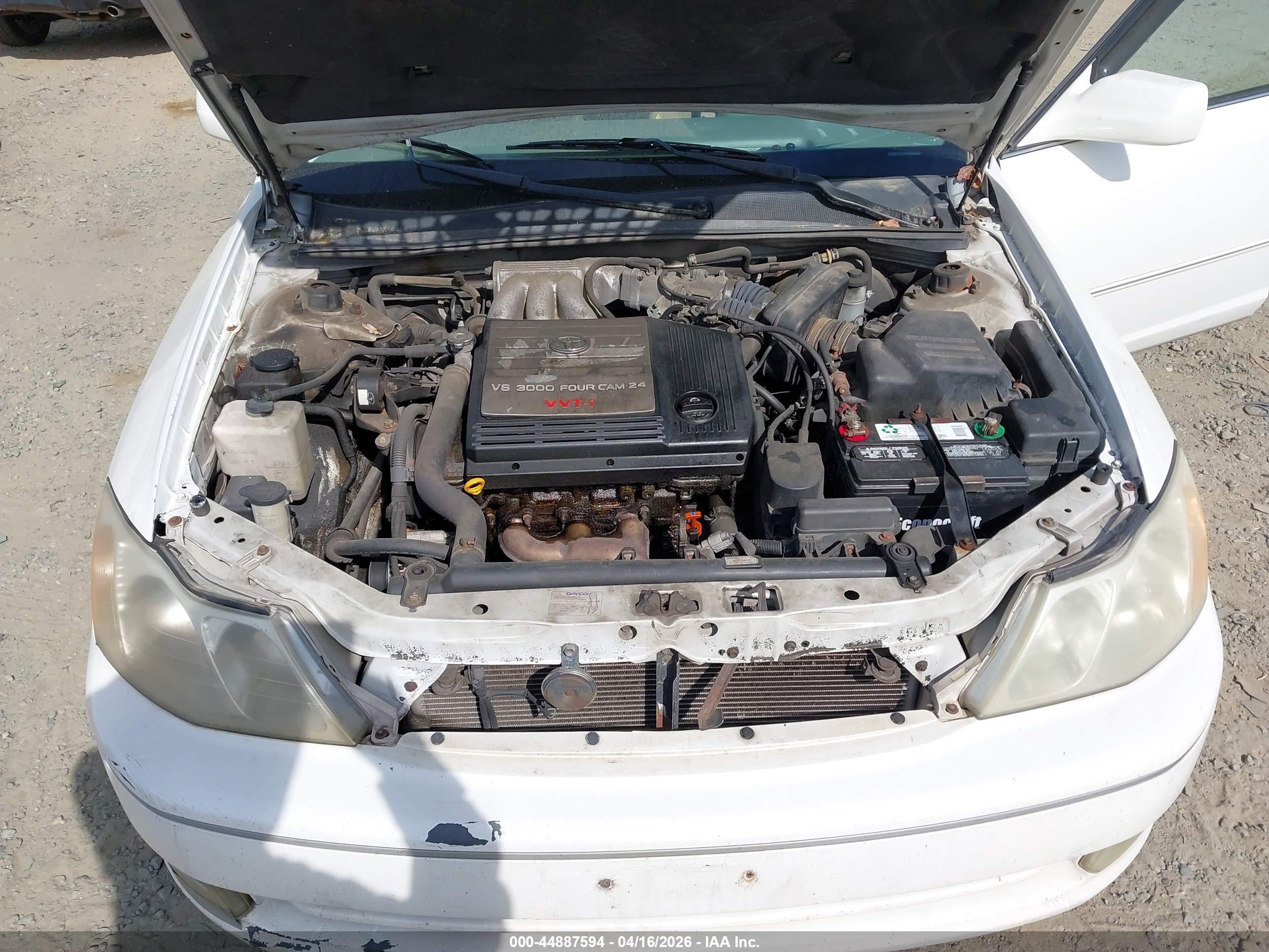 TOYOTA AVALON image 10