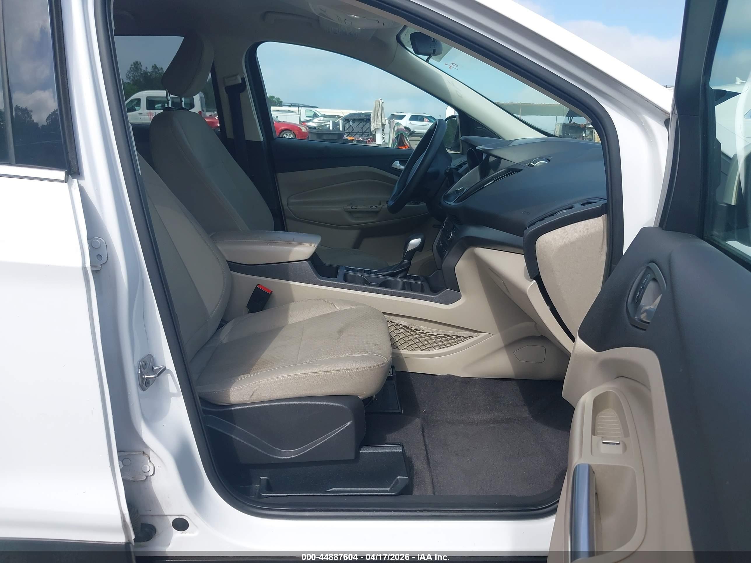 FORD ESCAPE image 5