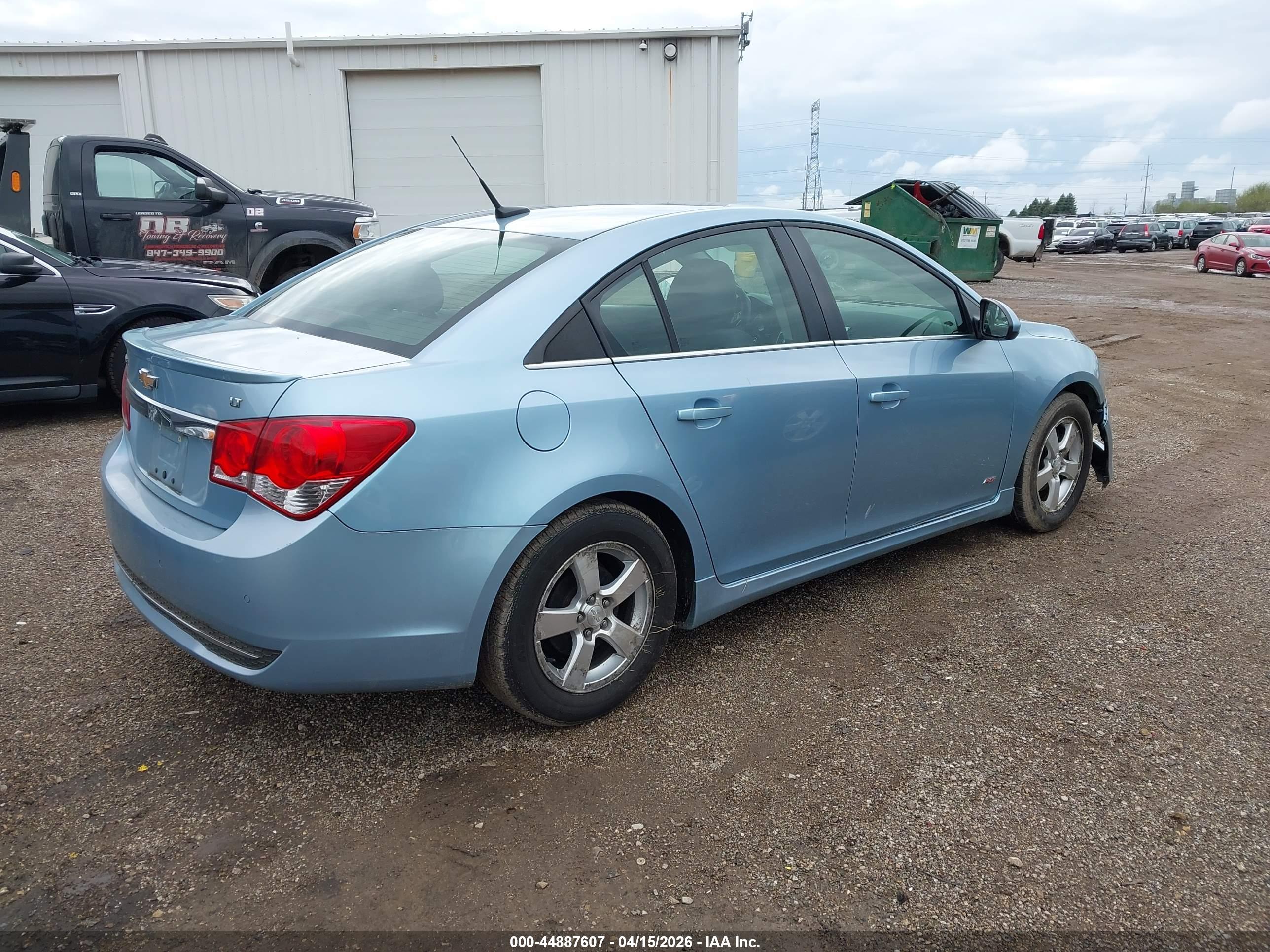 CHEVROLET CRUZE image 4