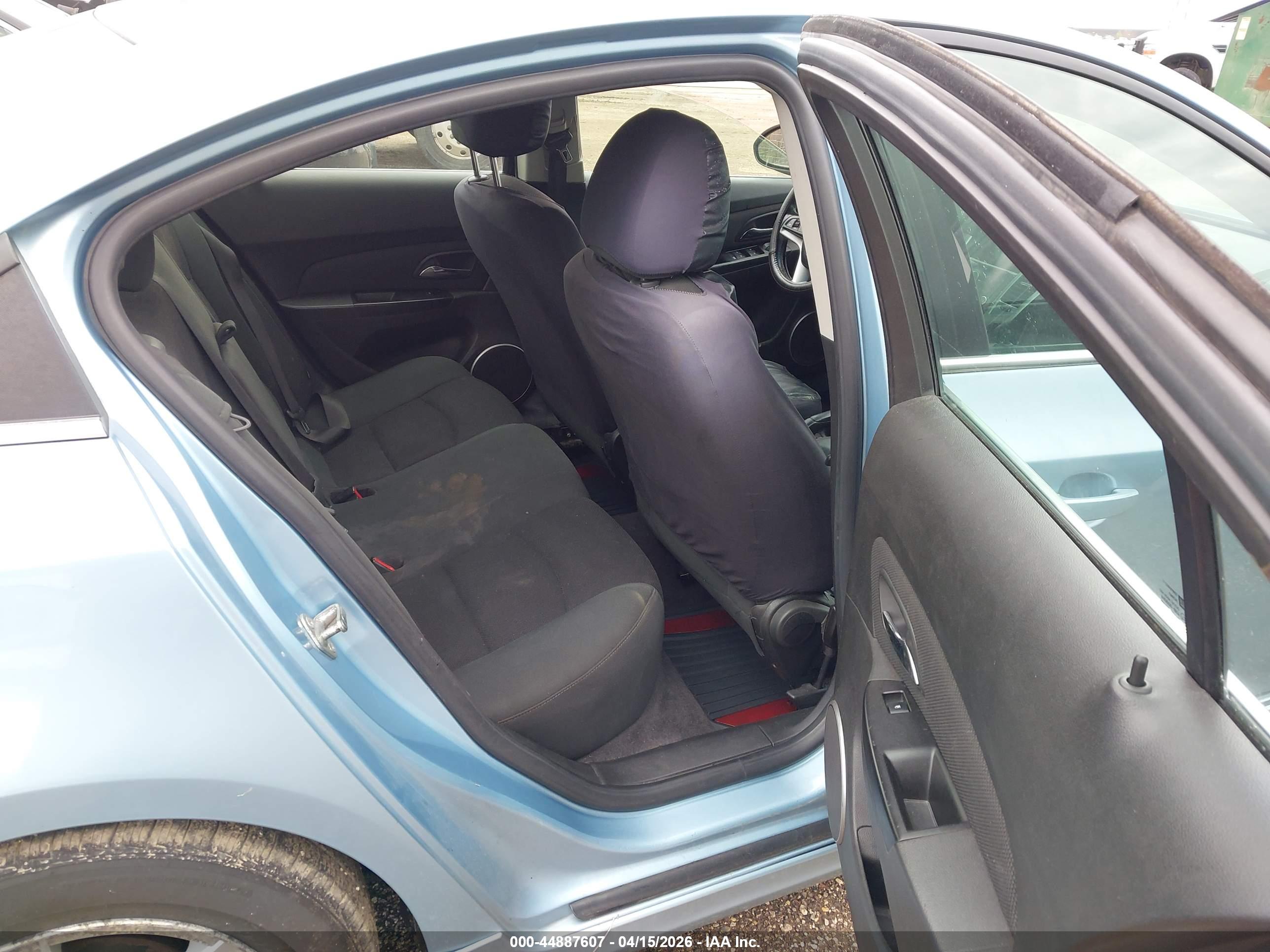 CHEVROLET CRUZE image 8