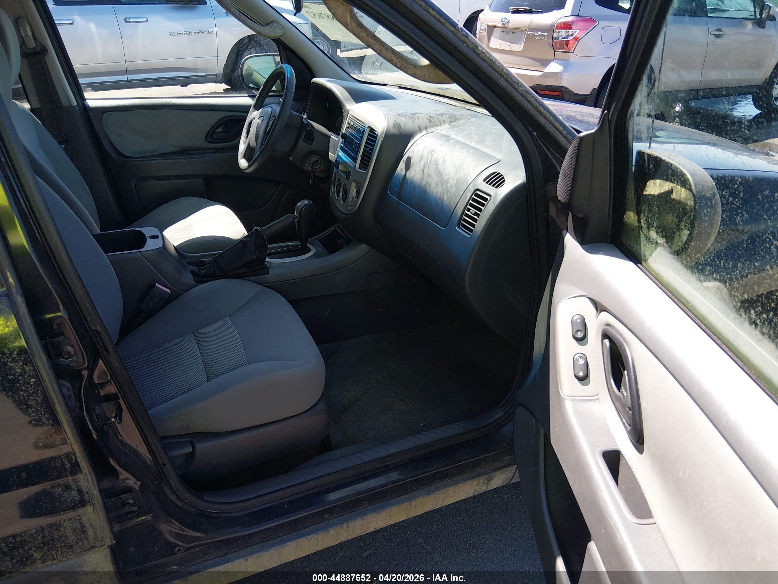FORD ESCAPE image 5