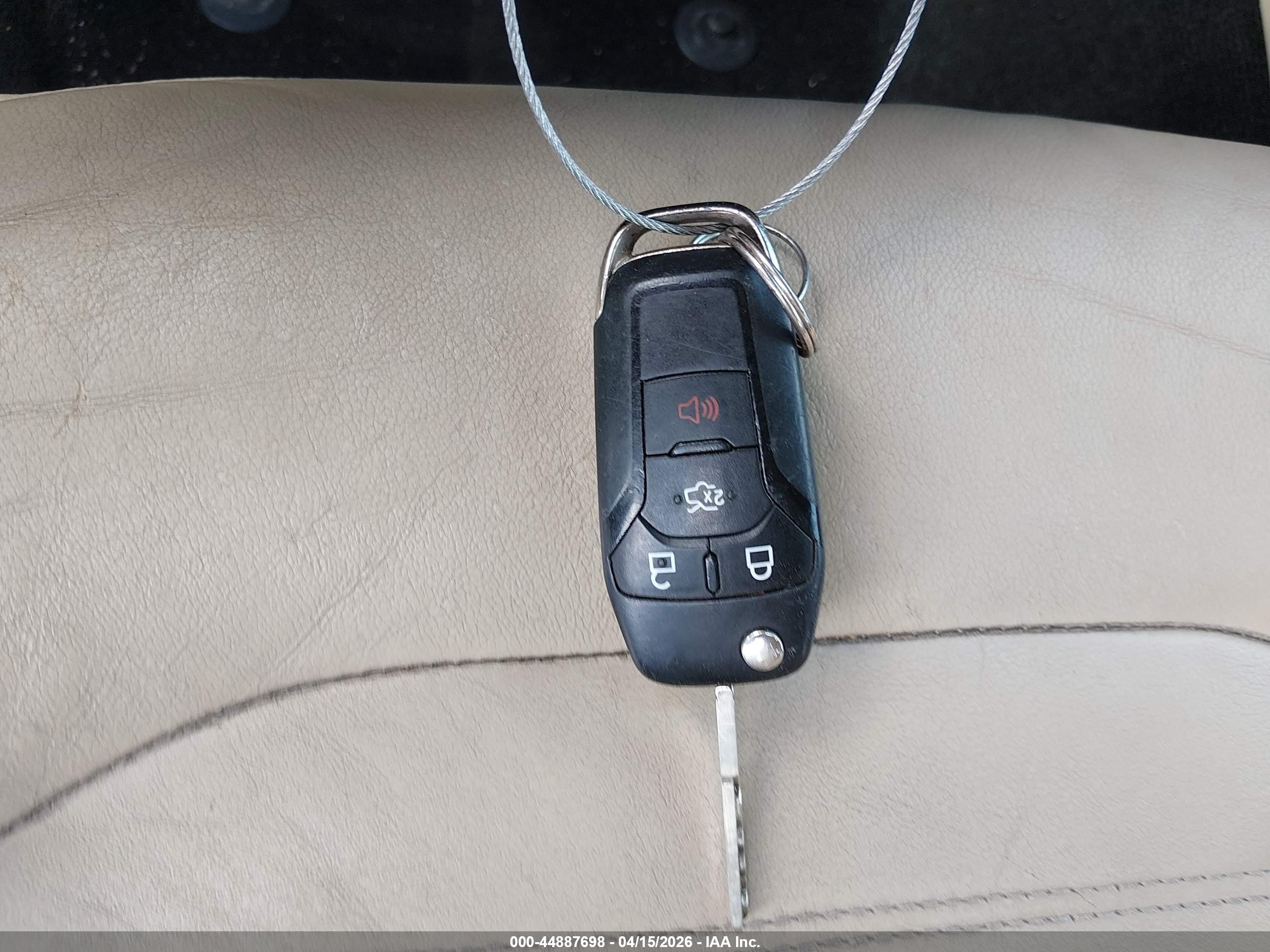 FORD FUSION image 11