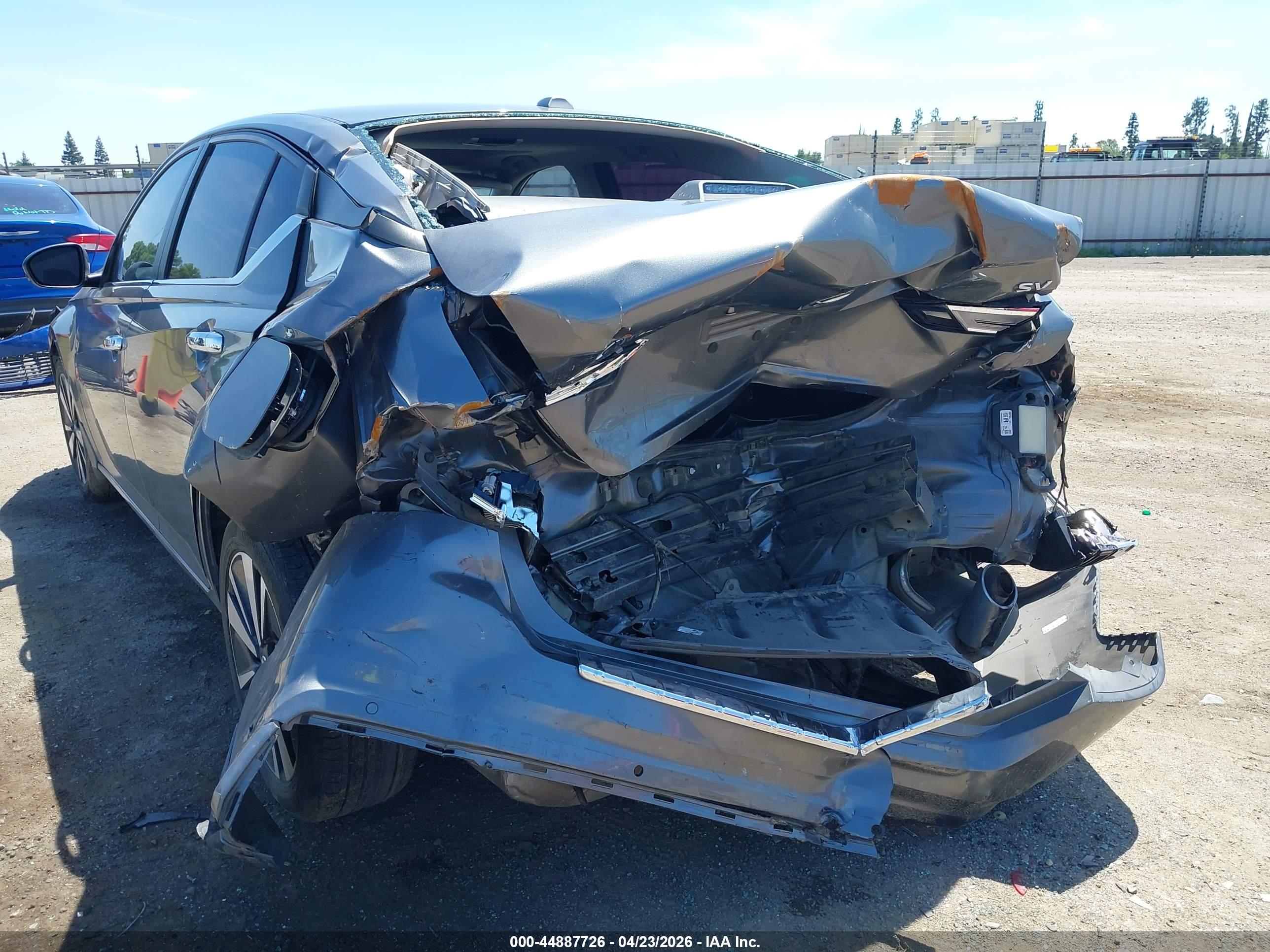NISSAN ALTIMA image 6