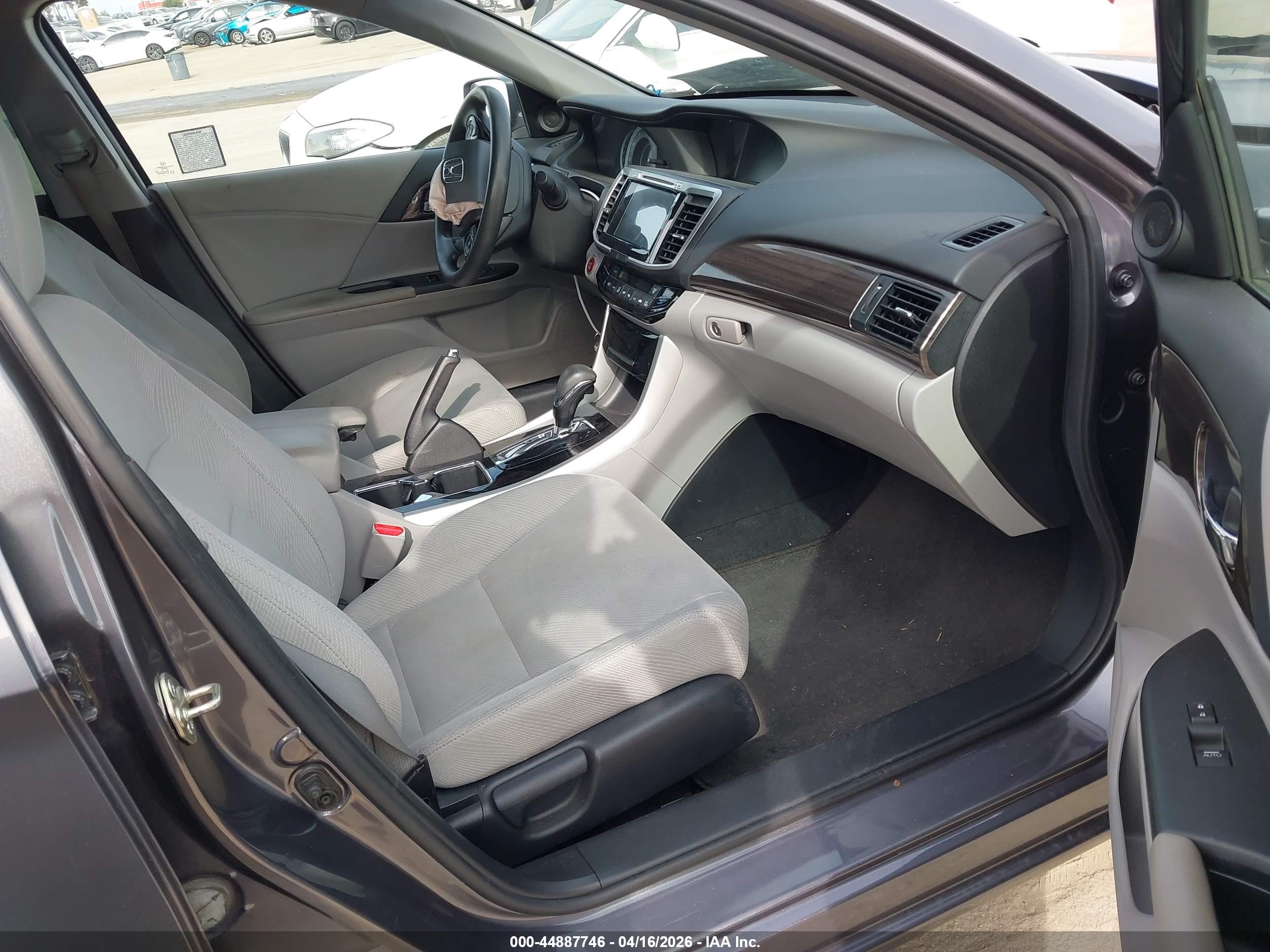 HONDA ACCORD image 5