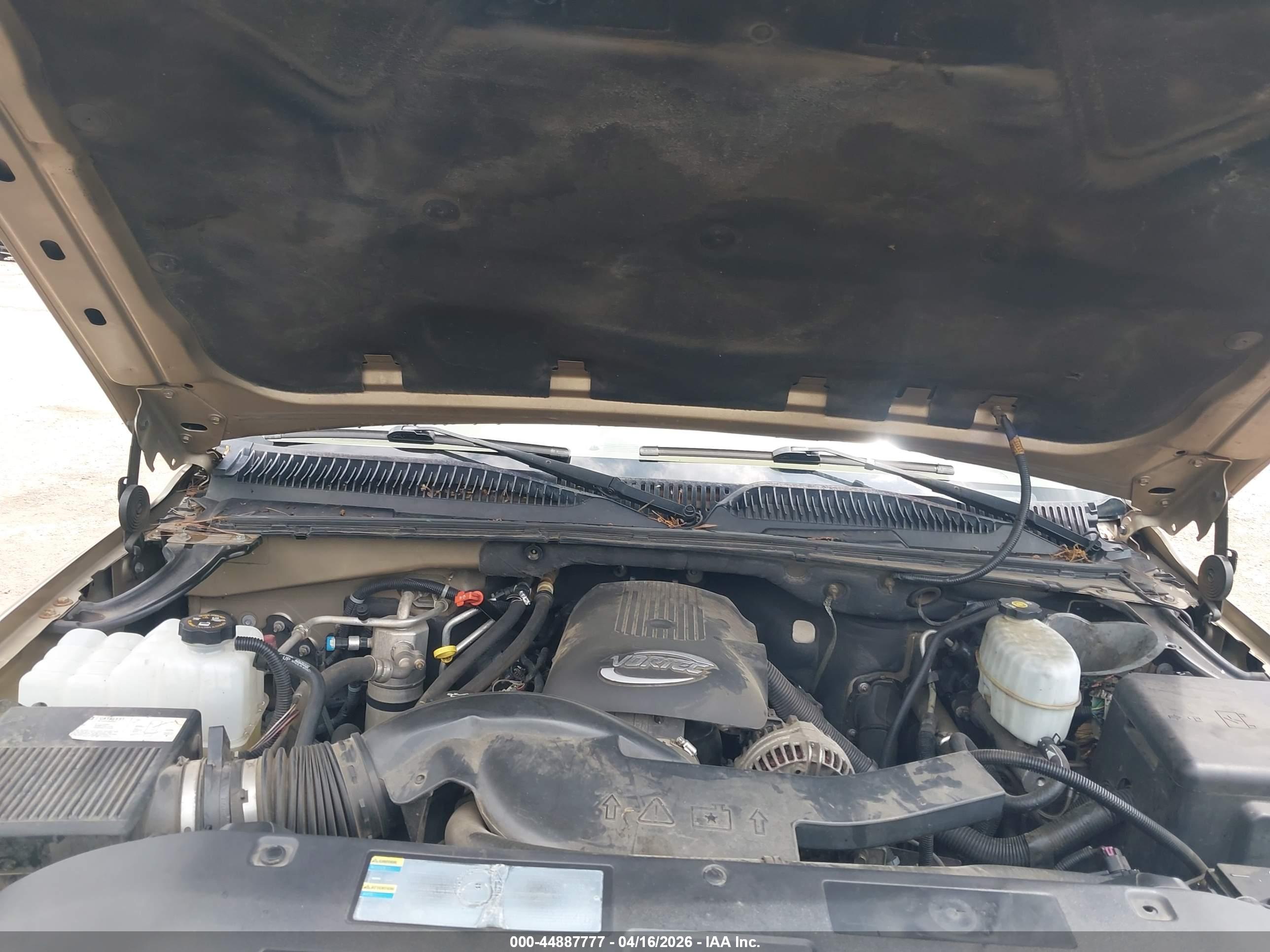CHEVROLET TAHOE image 10