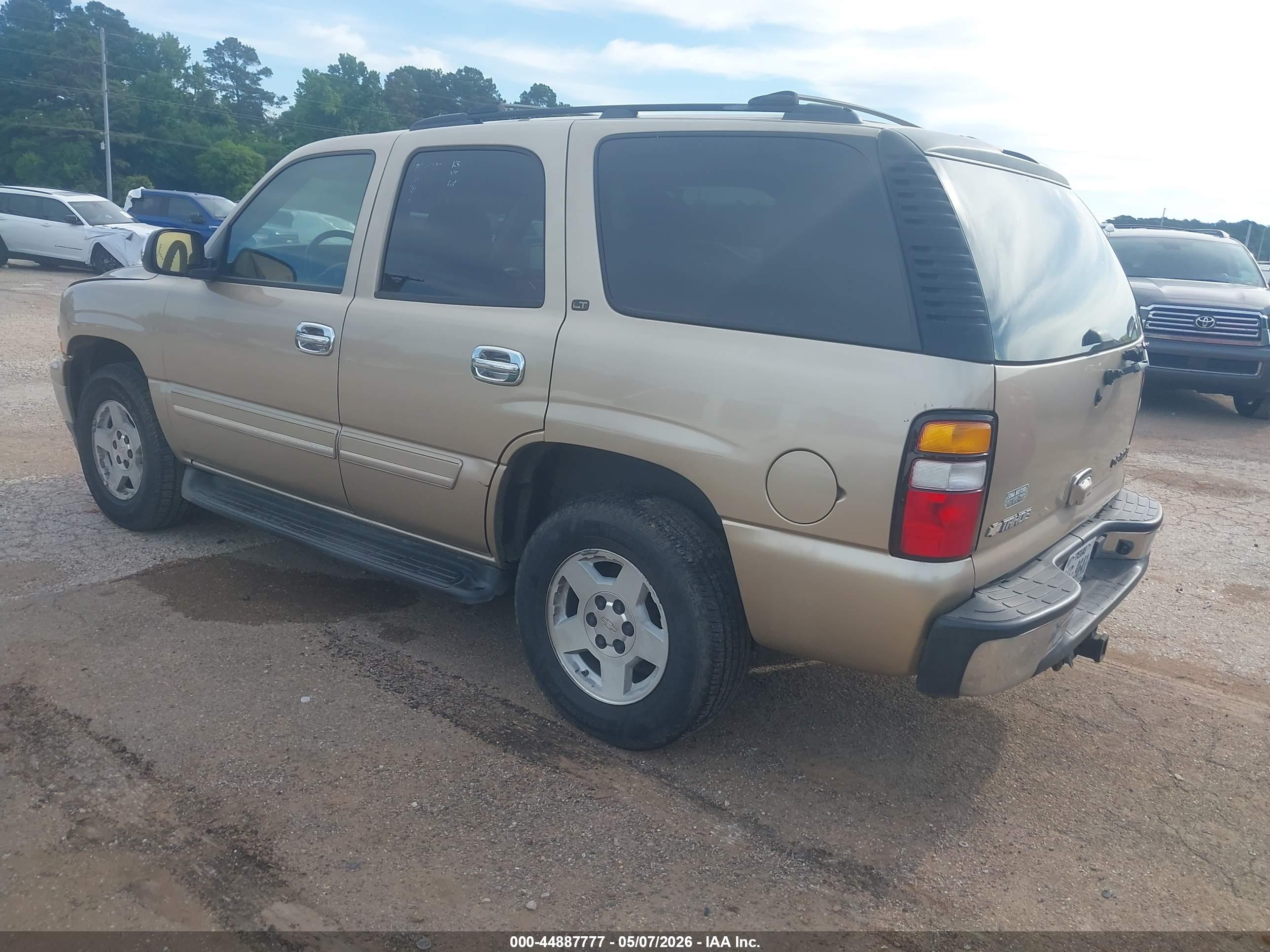 CHEVROLET TAHOE image 3