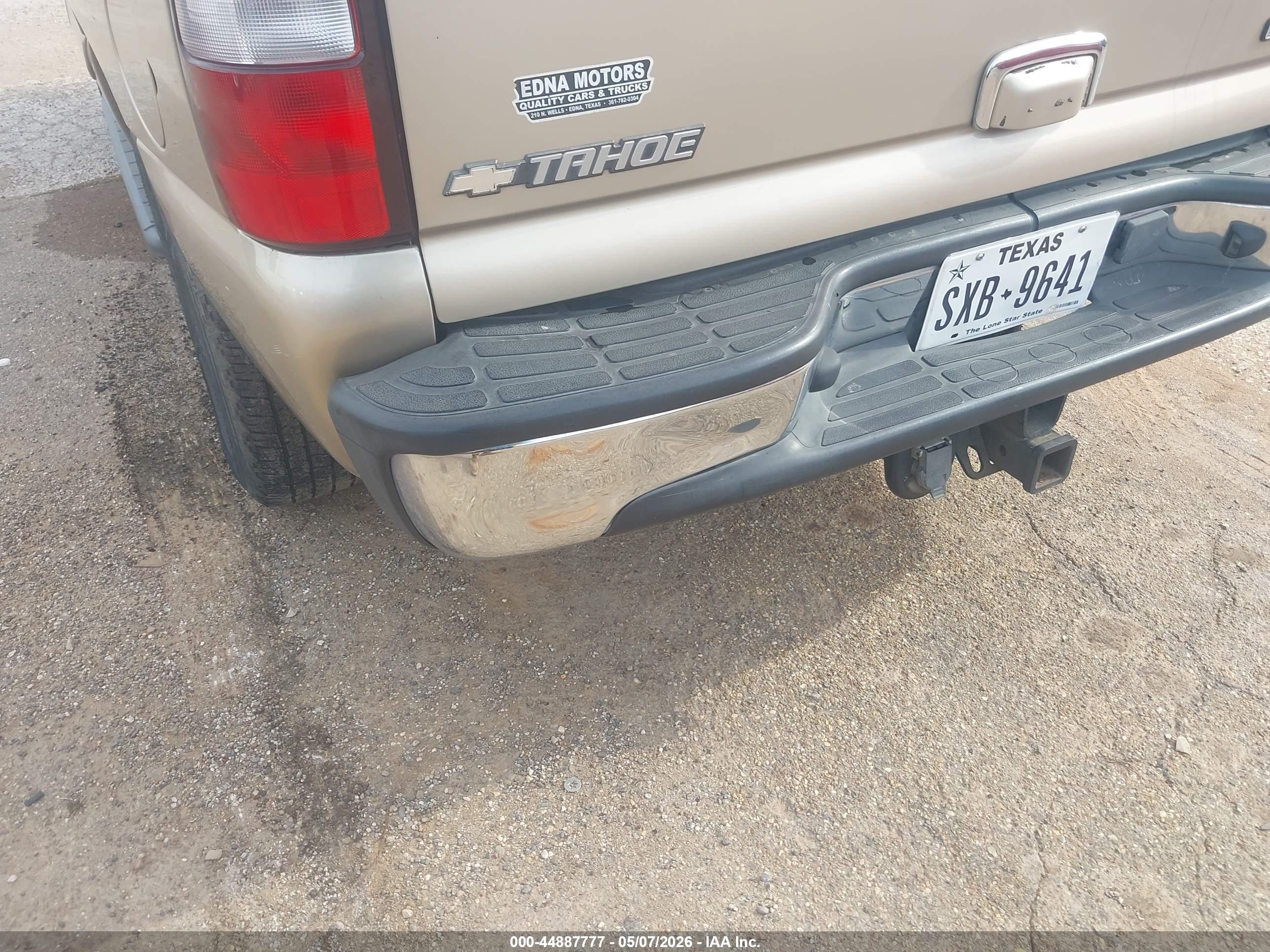 CHEVROLET TAHOE image 6