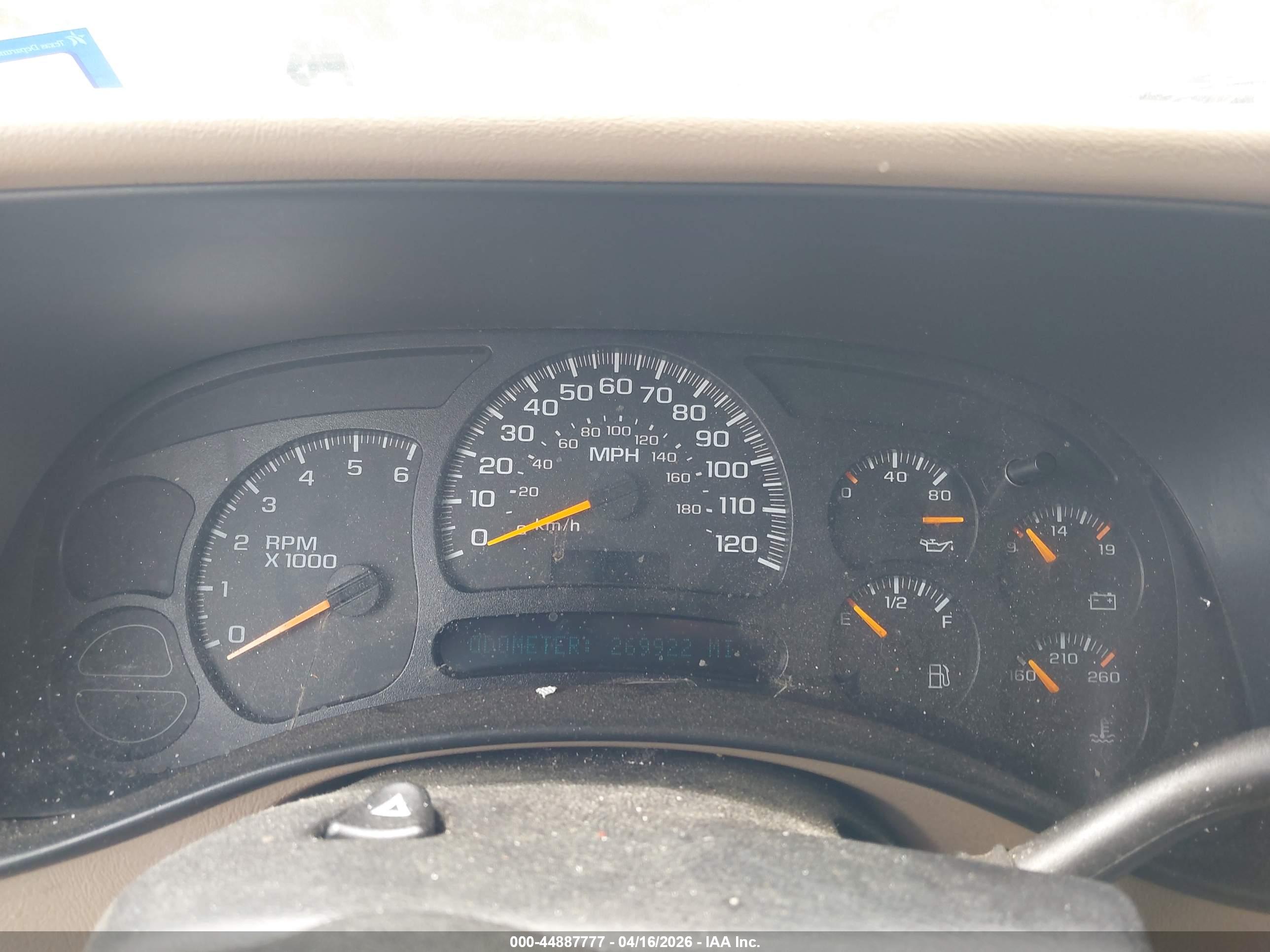CHEVROLET TAHOE image 7
