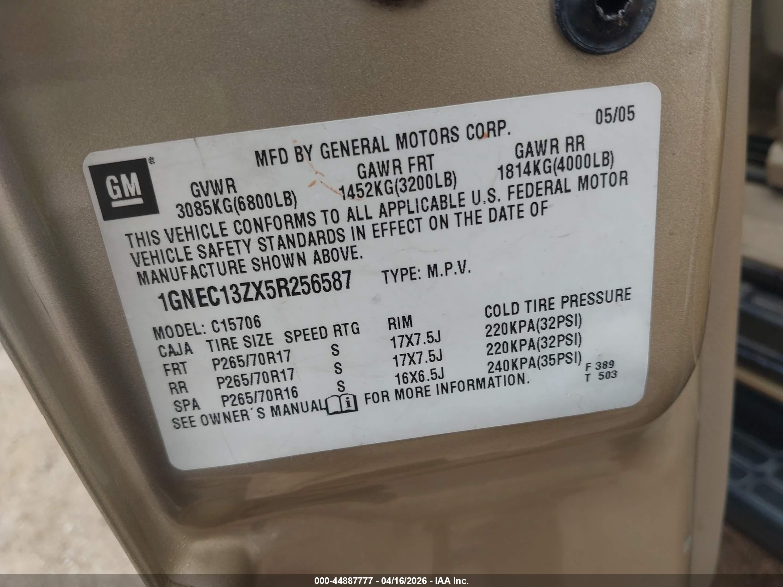 CHEVROLET TAHOE image 9