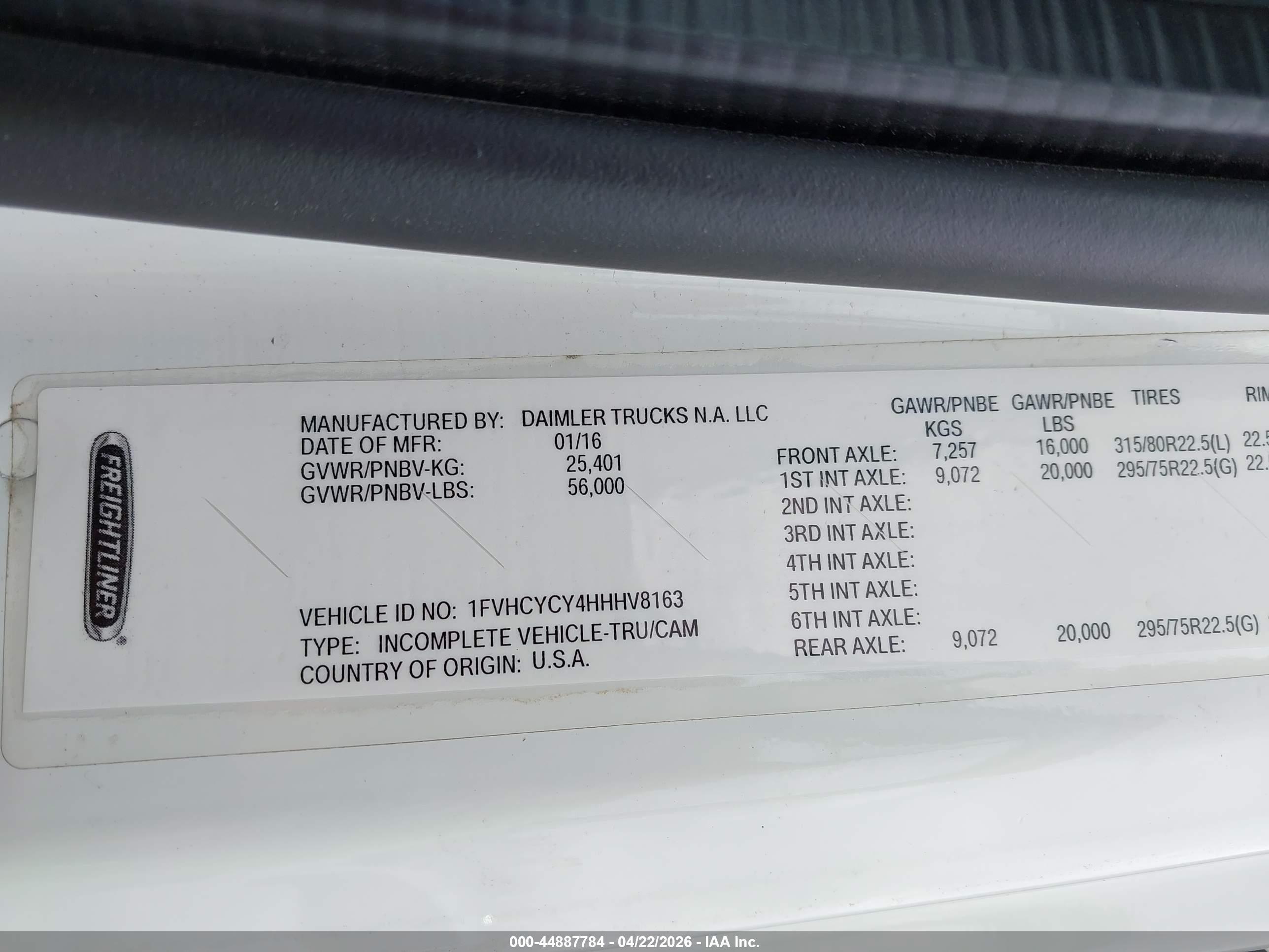 FREIGHTLINER M2 image 9