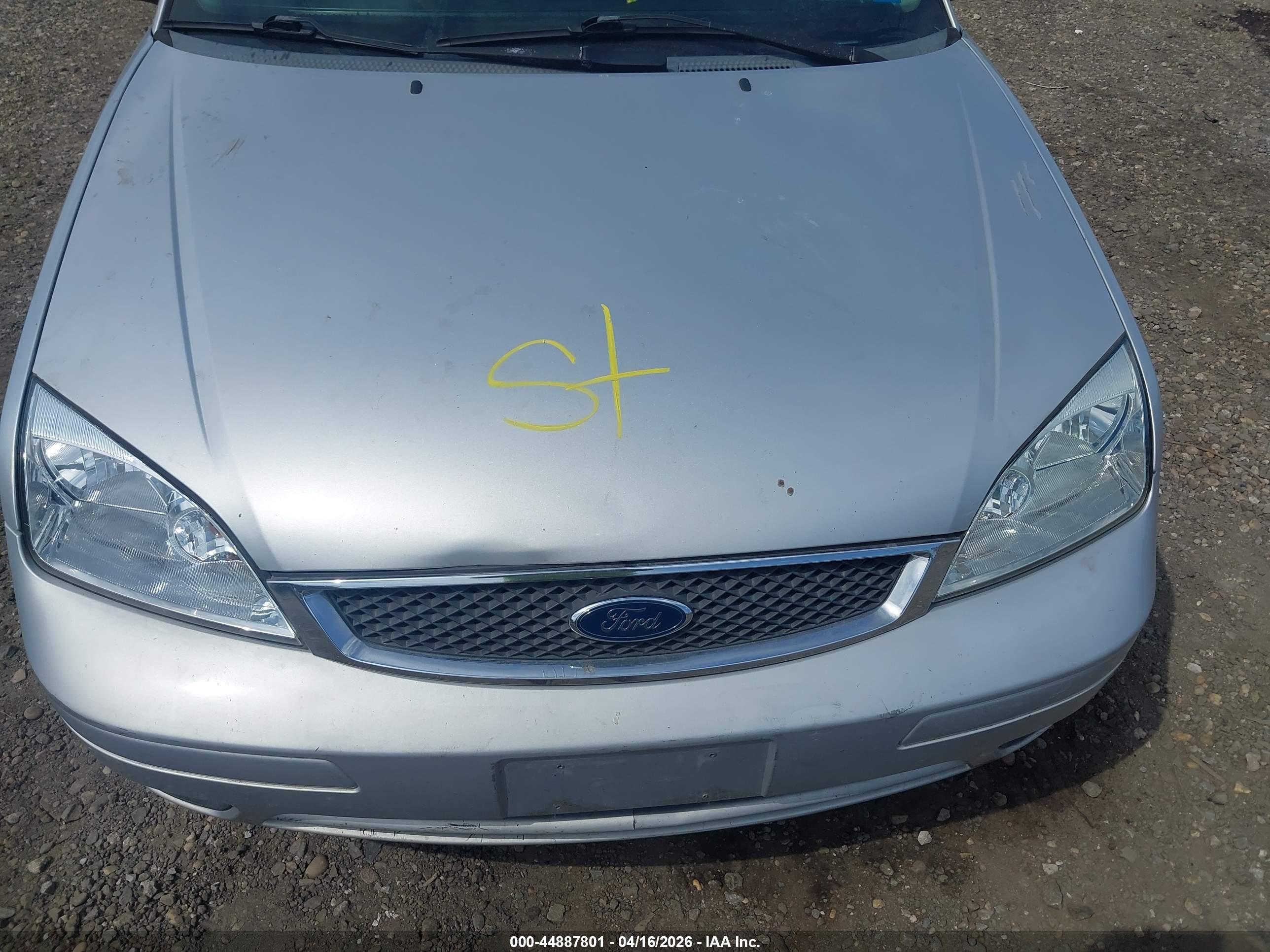 FORD FOCUS image 10