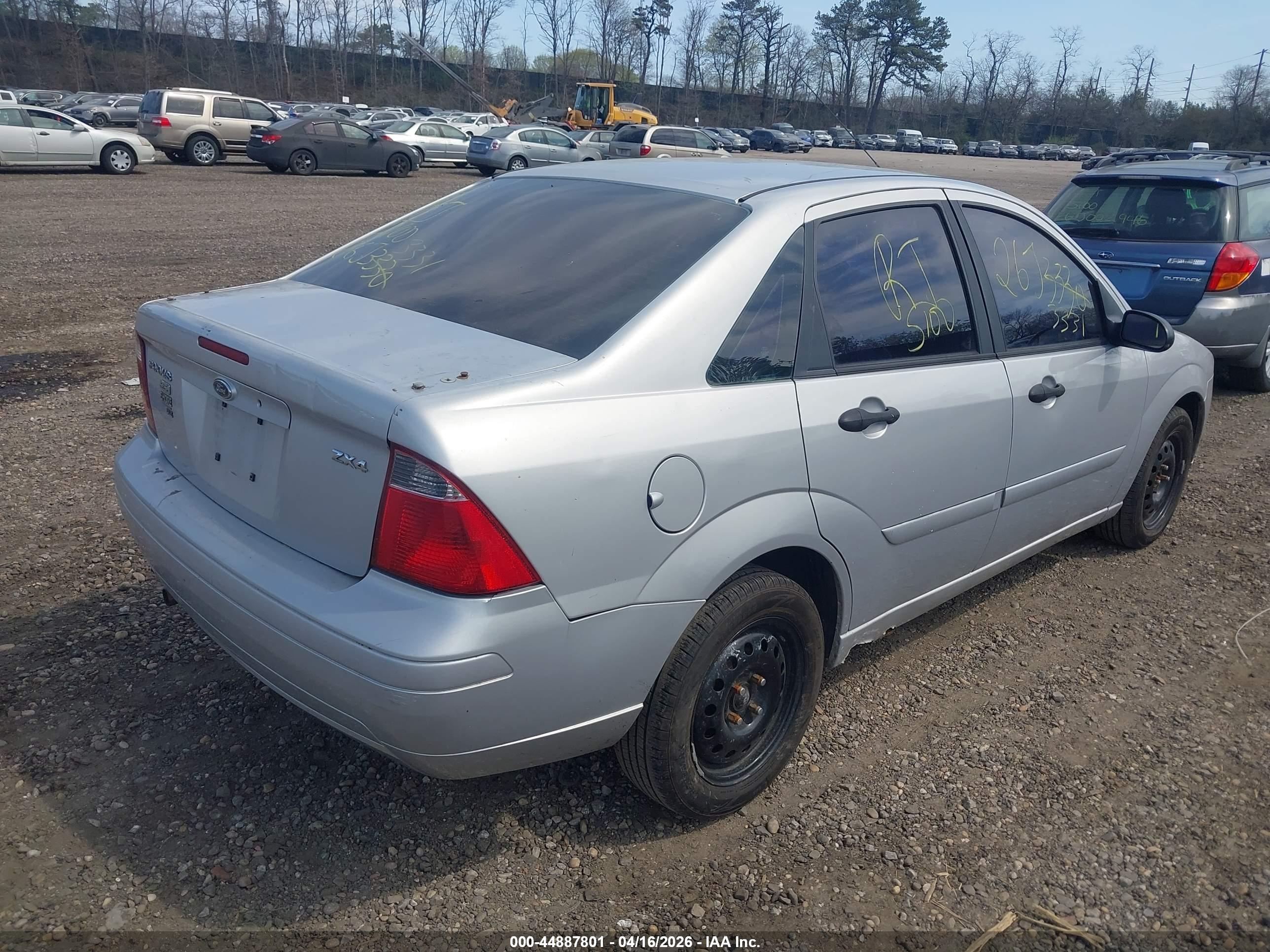 FORD FOCUS image 4