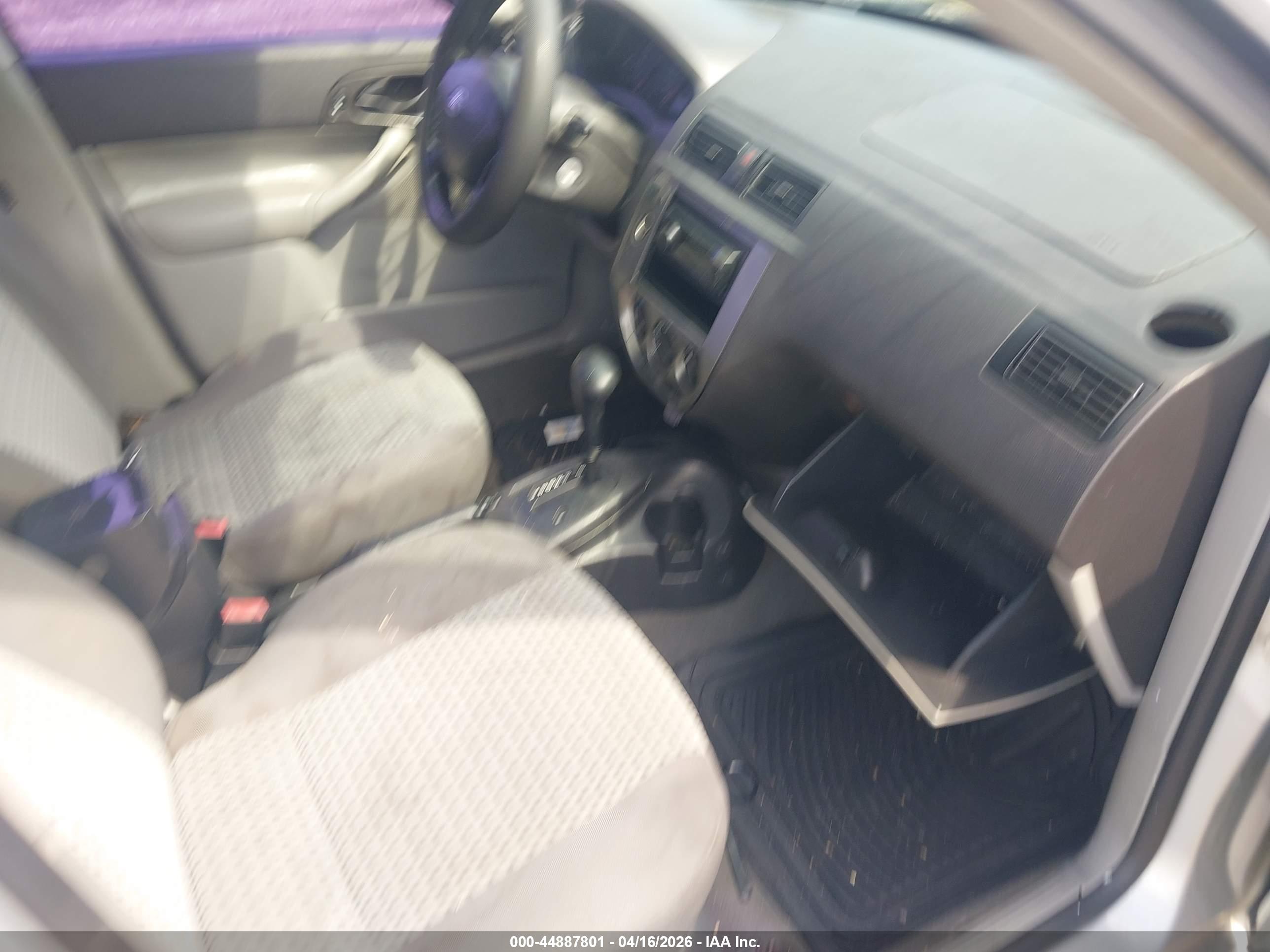 FORD FOCUS image 5