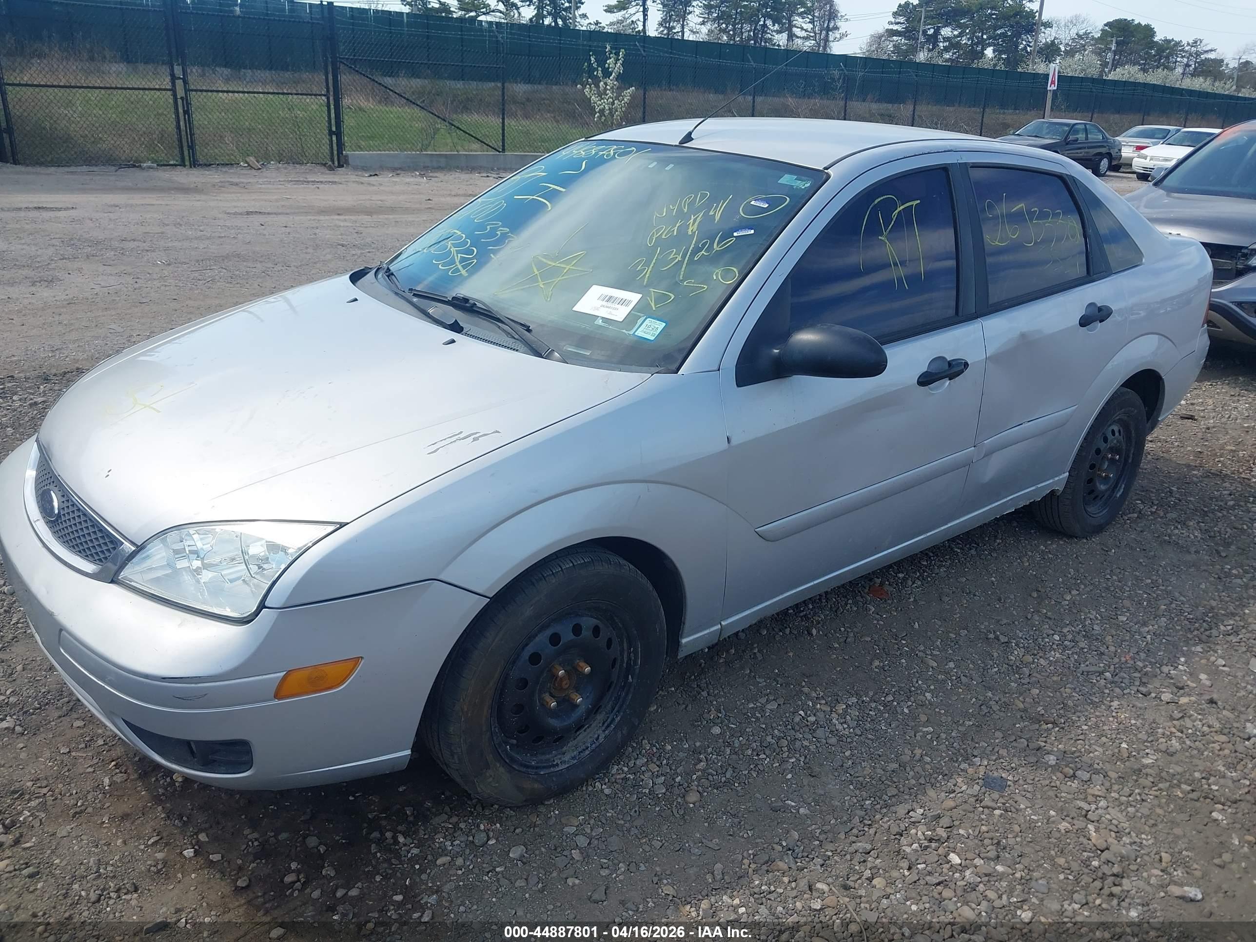 FORD FOCUS image 6