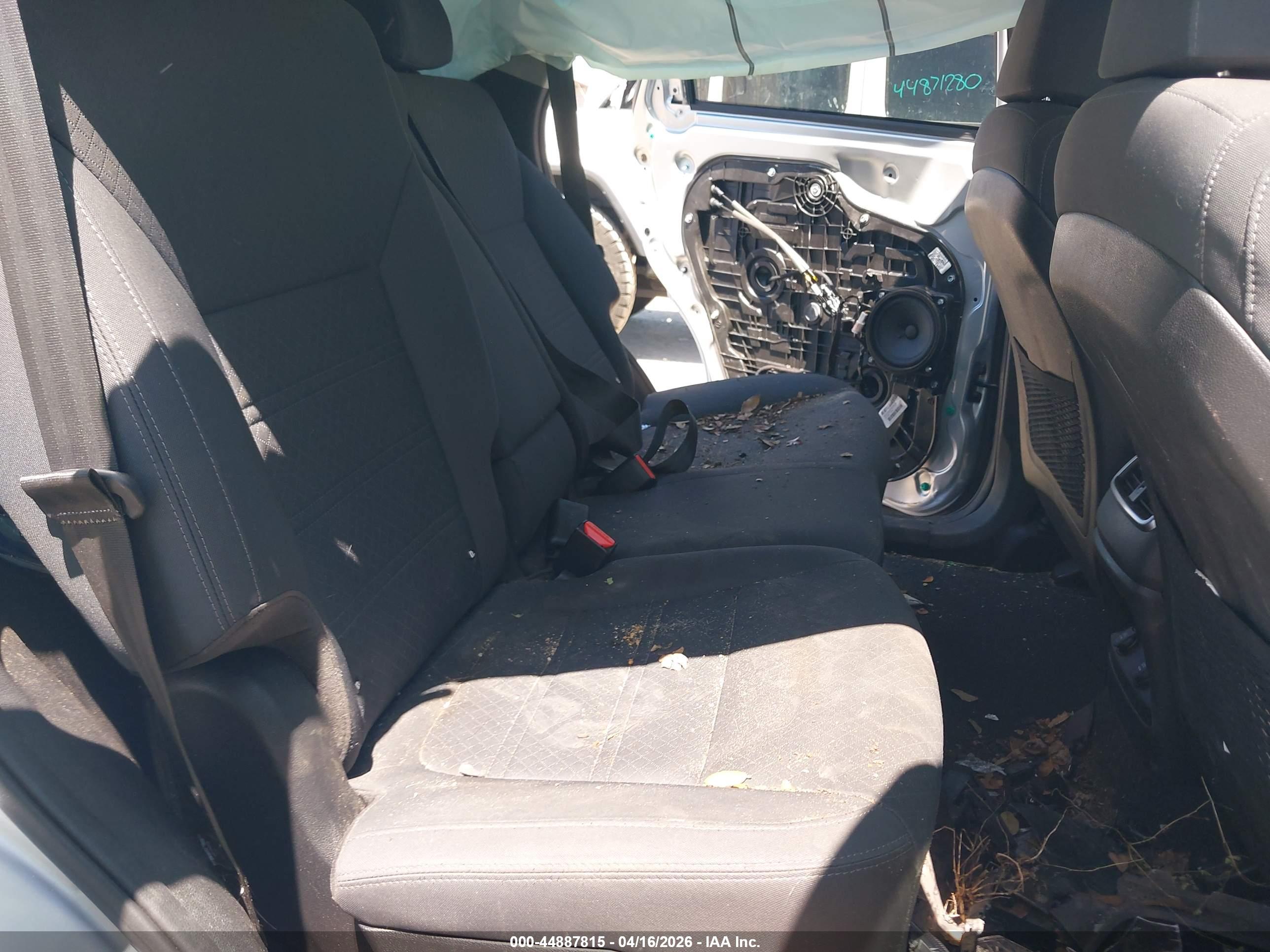 KIA SORENTO image 8