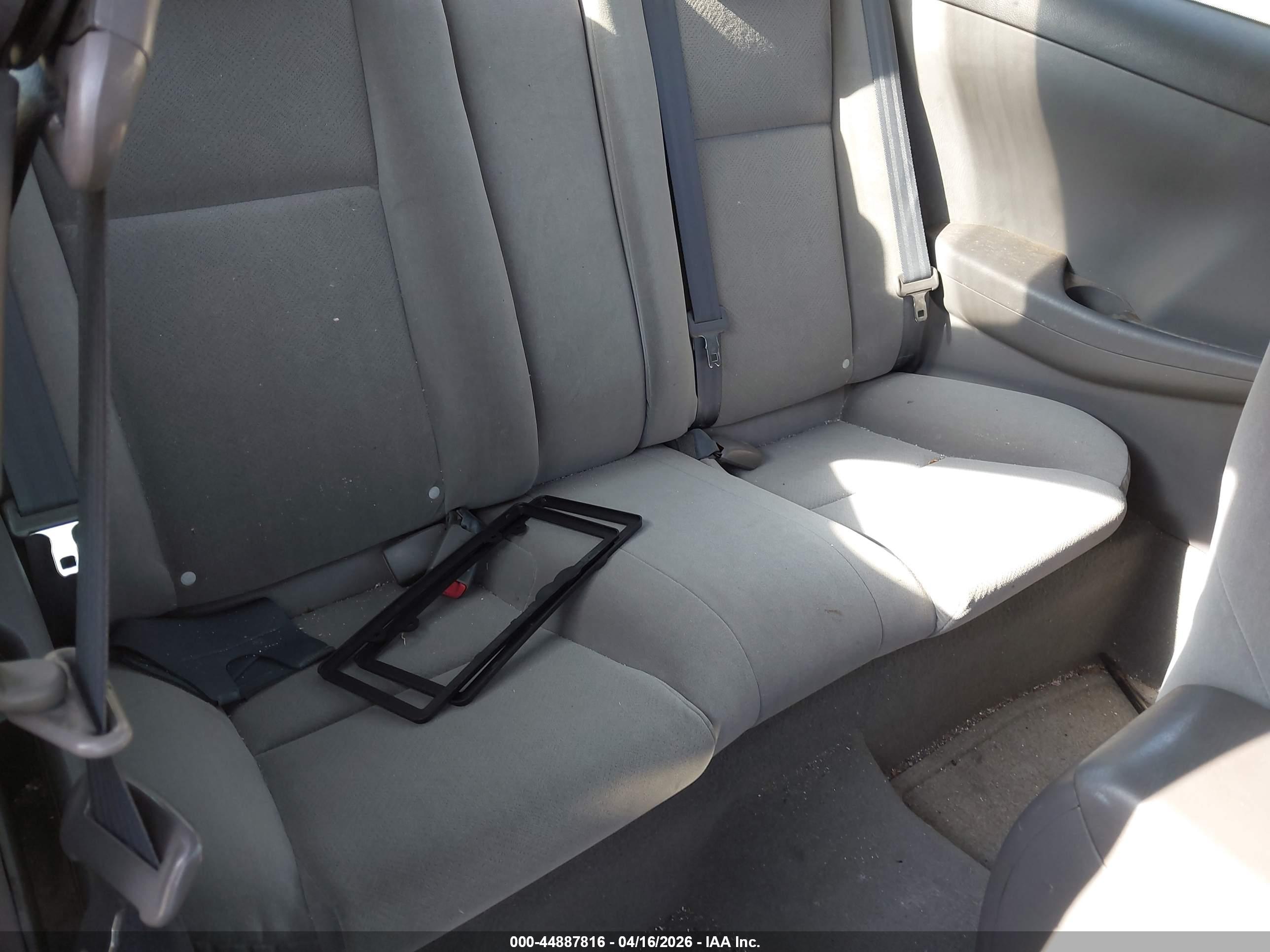 TOYOTA CAMRY image 8
