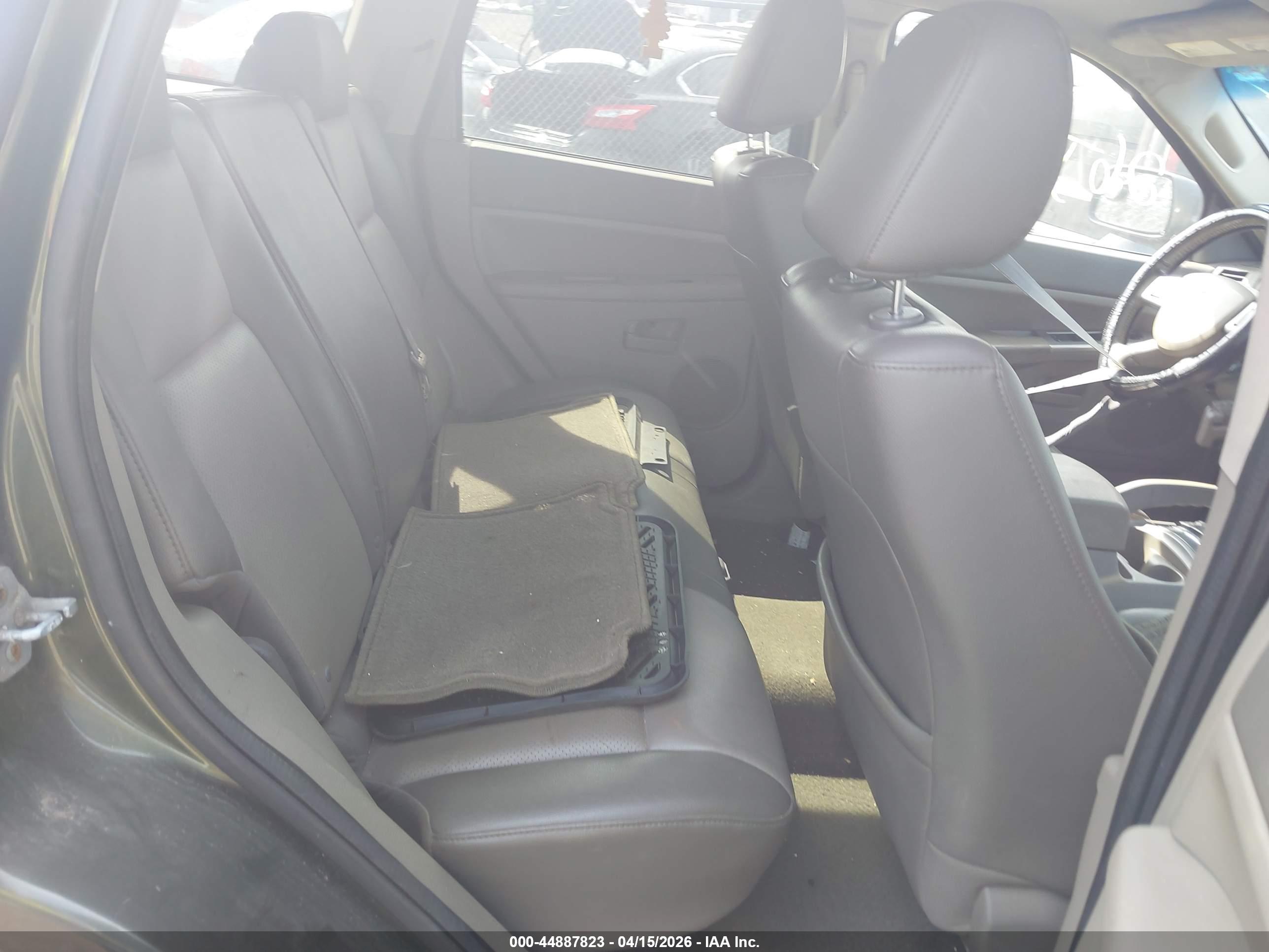 JEEP GRAND image 8