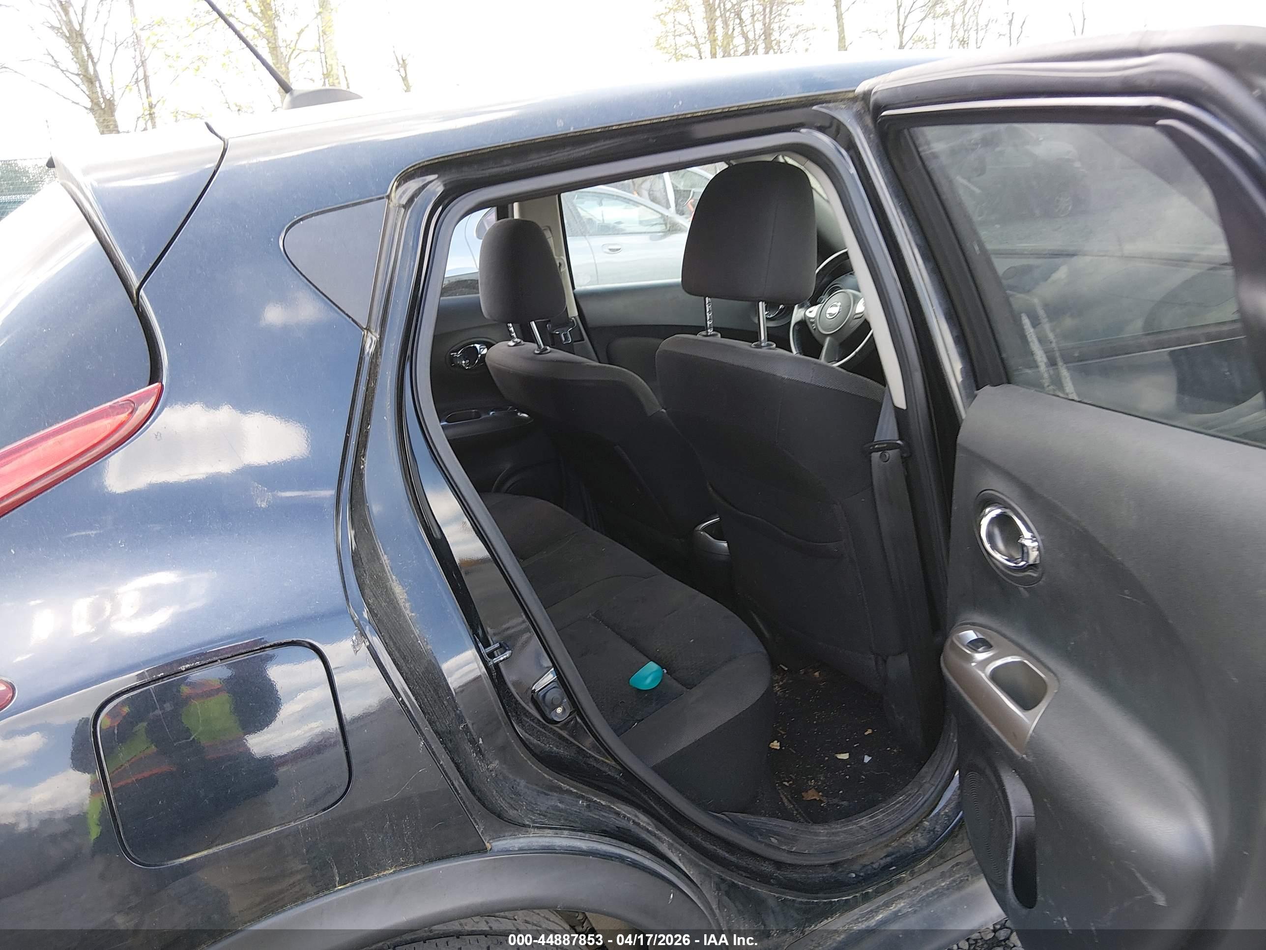 NISSAN JUKE image 8