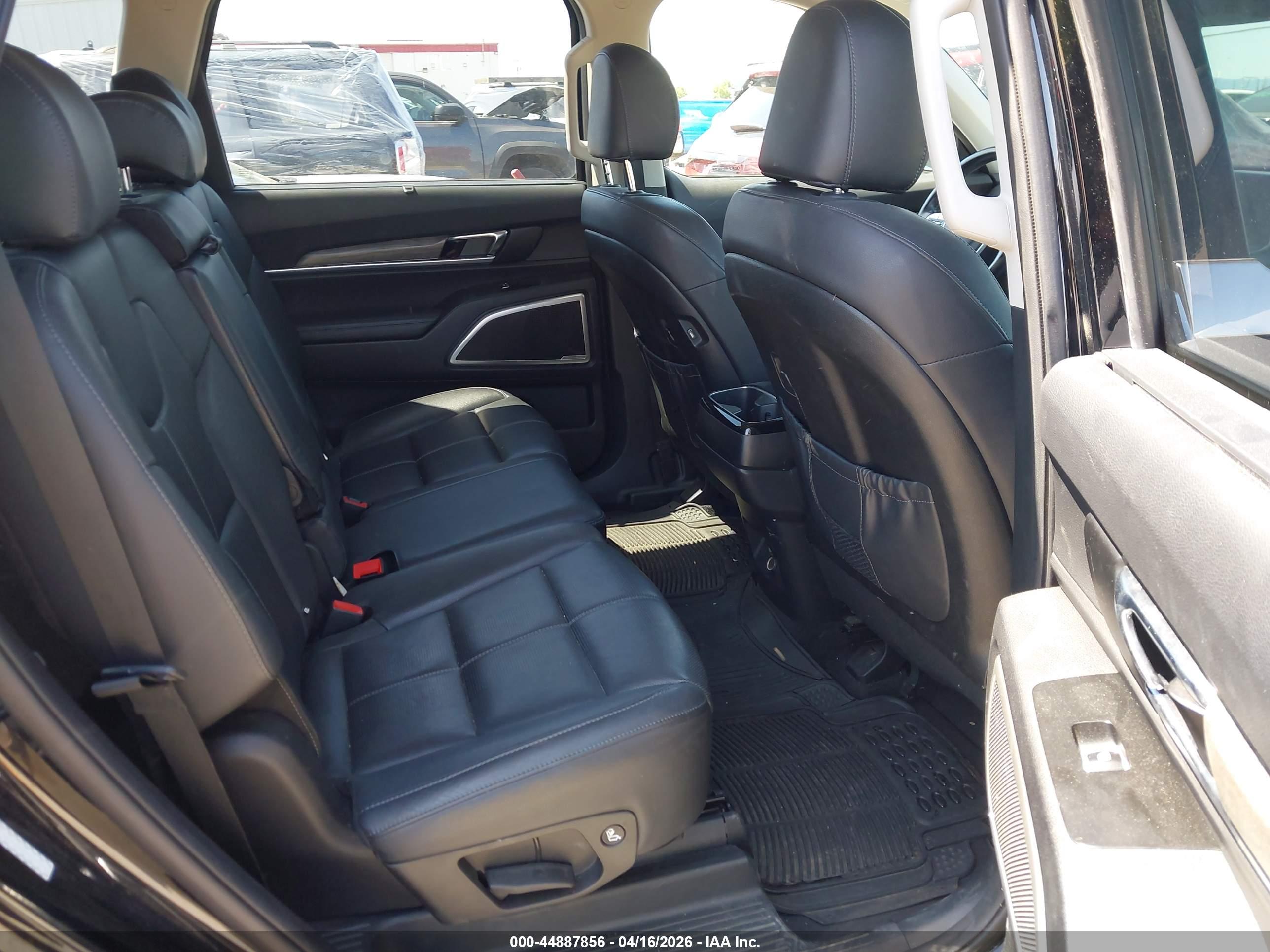 KIA TELLURIDE image 8