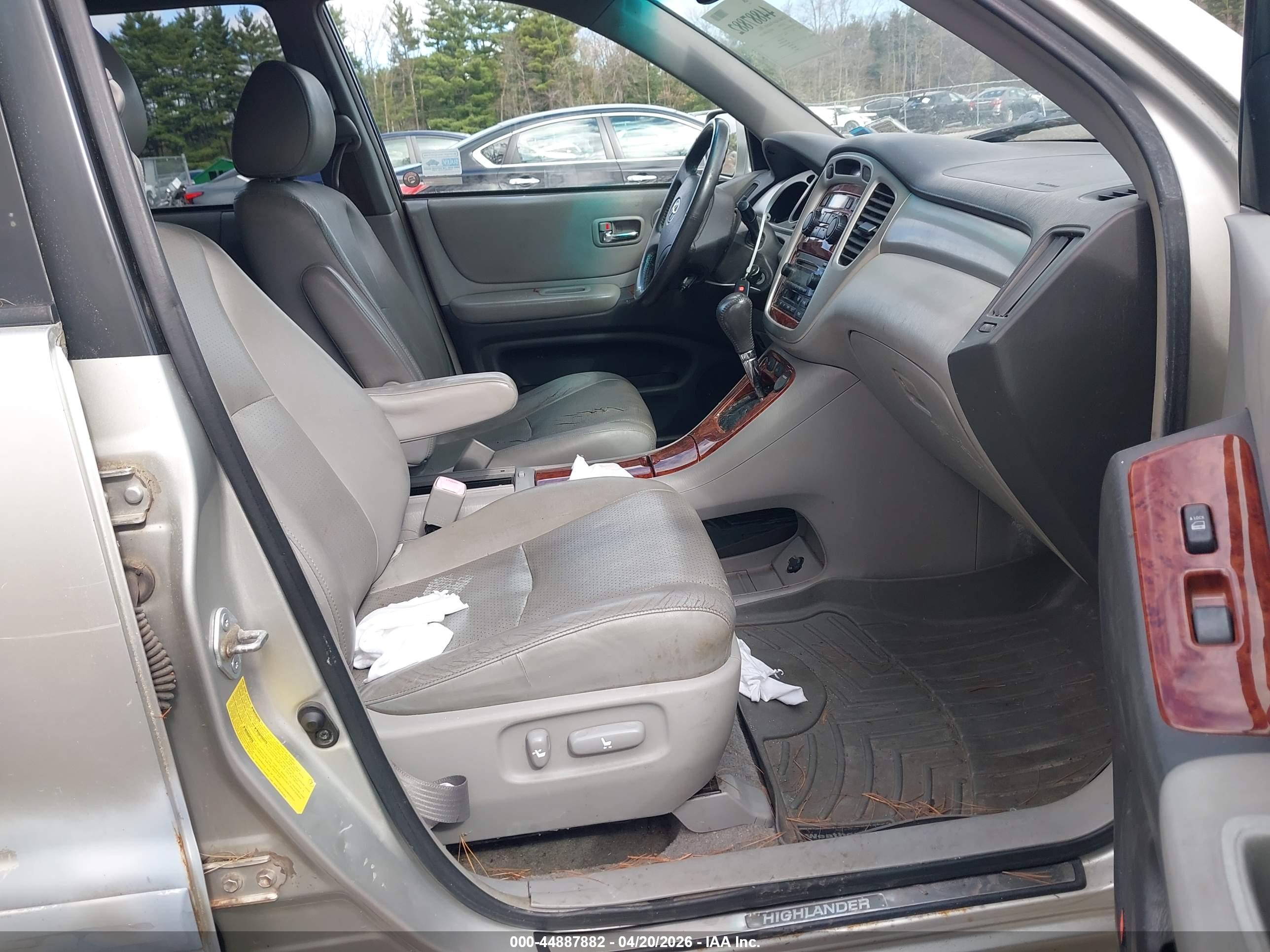 TOYOTA HIGHLANDER image 5
