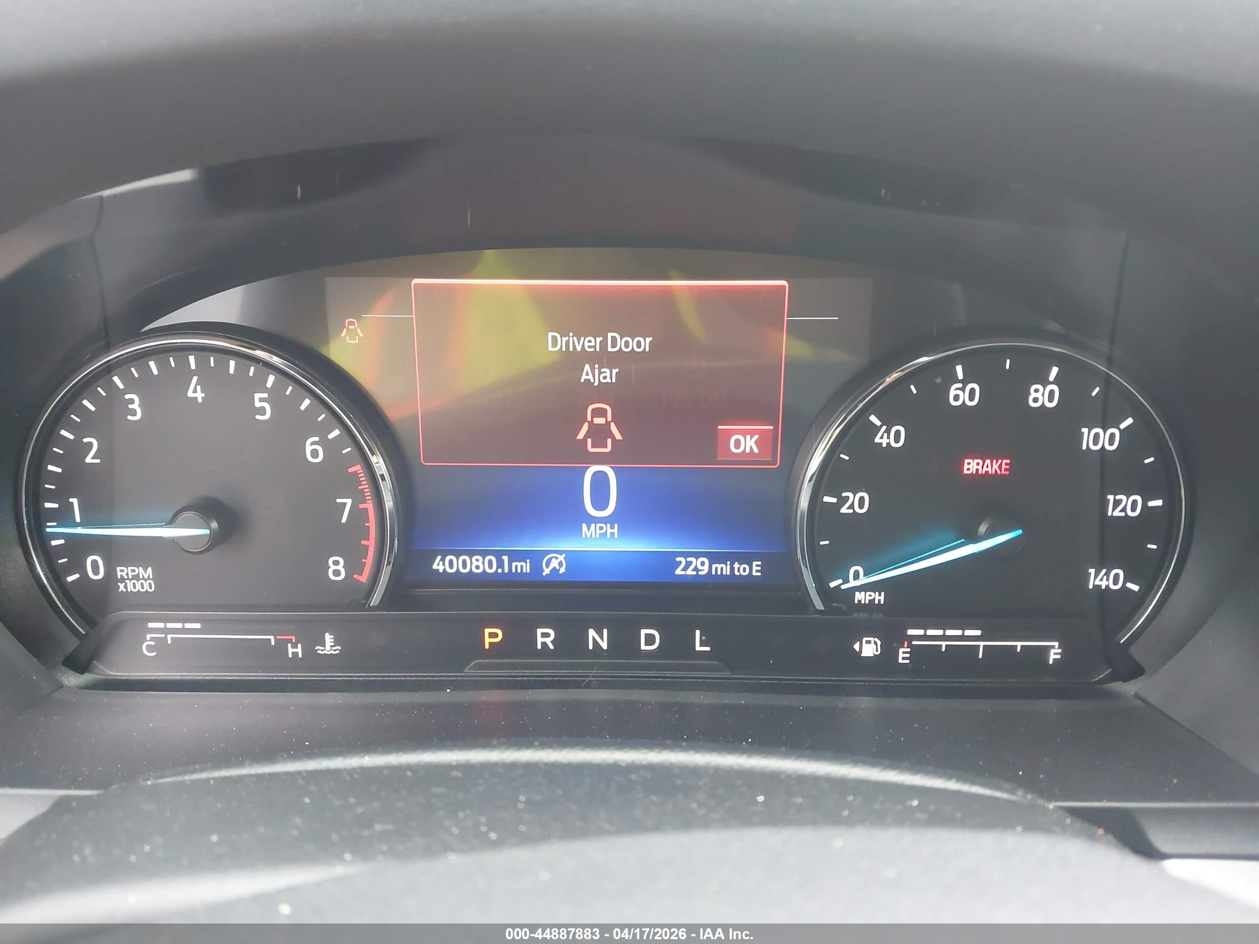 FORD EXPLORER image 7